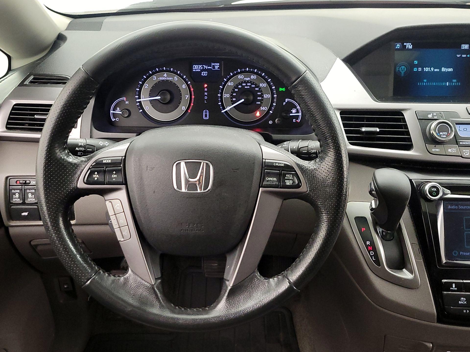 Thumbnail: 2014 Honda Odyssey - 10