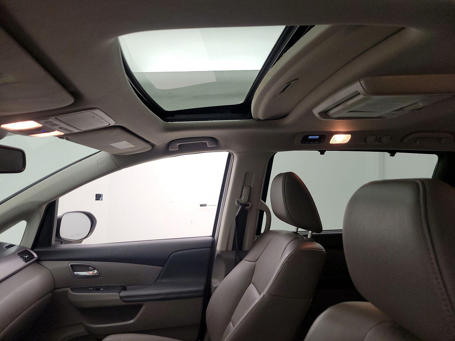 Thumbnail: 2014 Honda Odyssey - 19