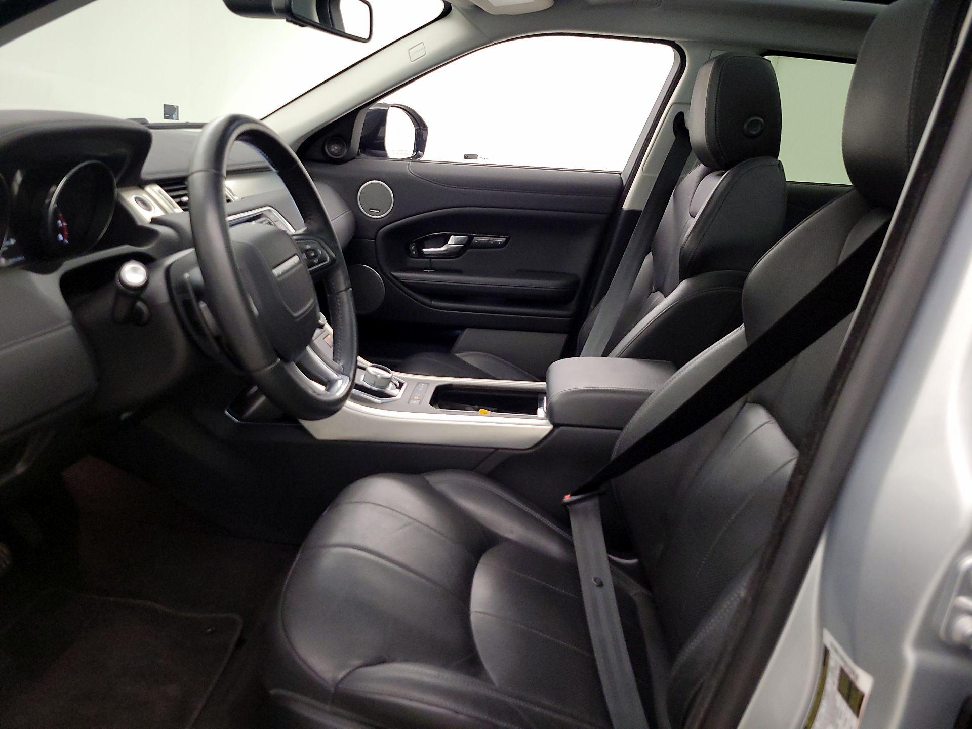 Thumbnail: 2016 Land Rover Range Rover Evoque - 11
