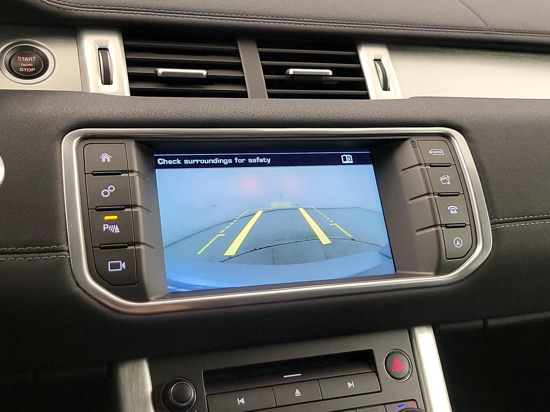 Thumbnail: 2016 Land Rover Range Rover Evoque - 15