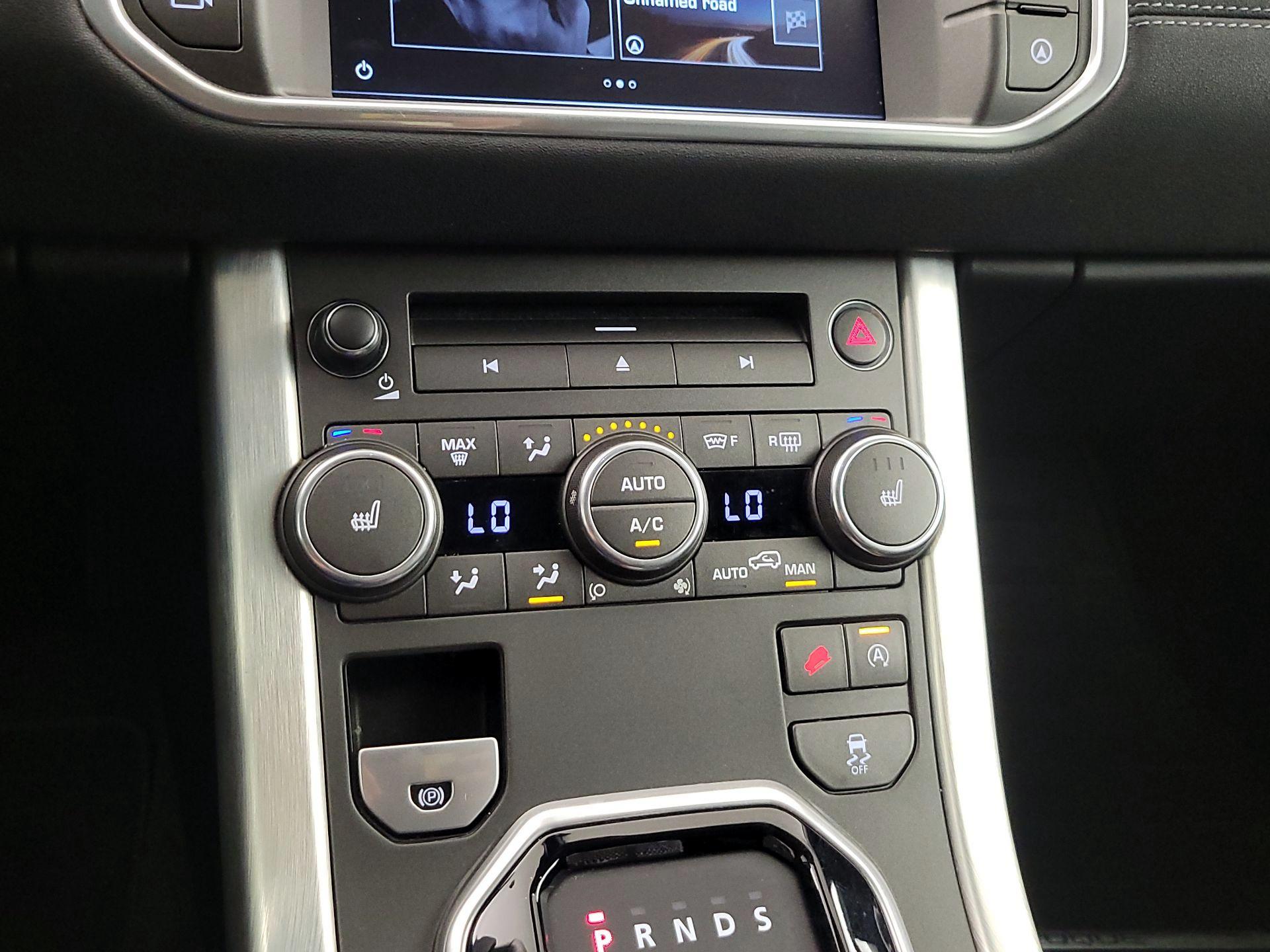 Thumbnail: 2016 Land Rover Range Rover Evoque - 17
