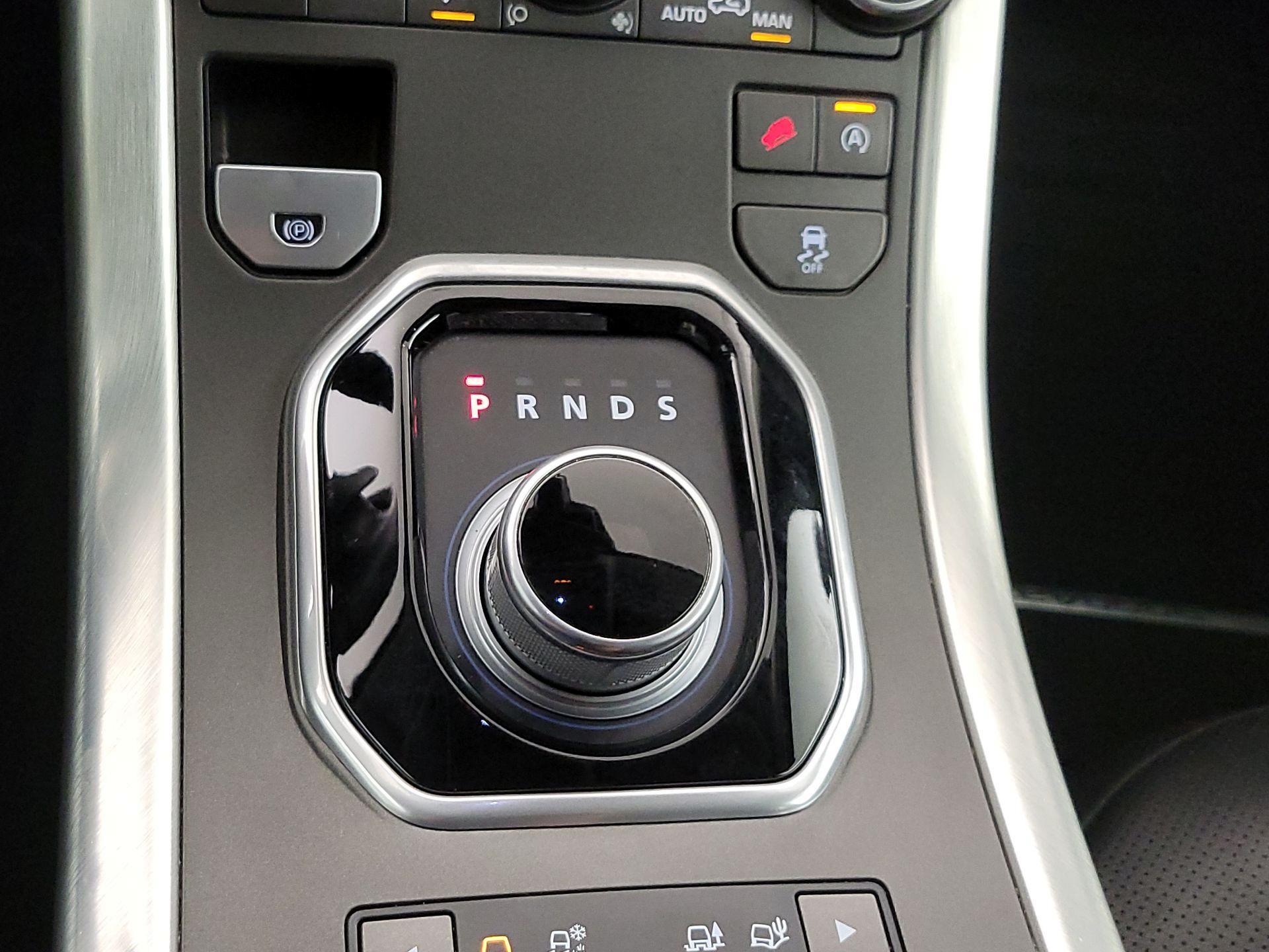 Thumbnail: 2016 Land Rover Range Rover Evoque - 18