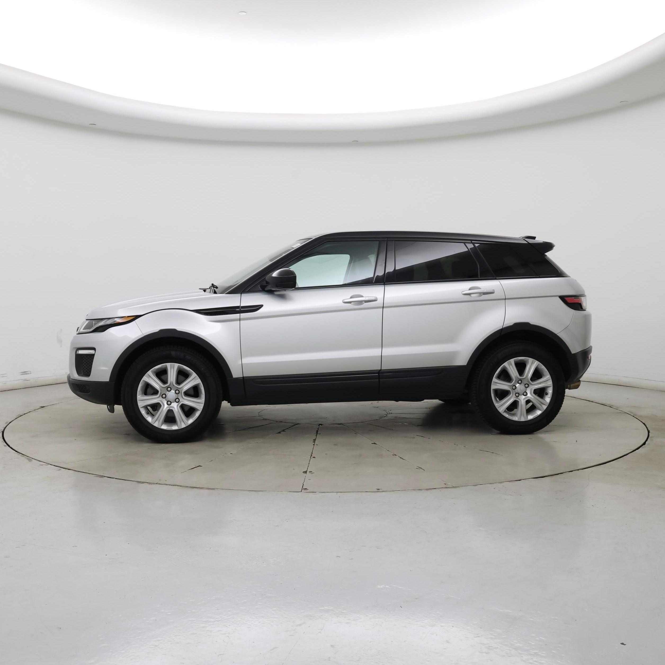 Thumbnail: 2016 Land Rover Range Rover Evoque - 3
