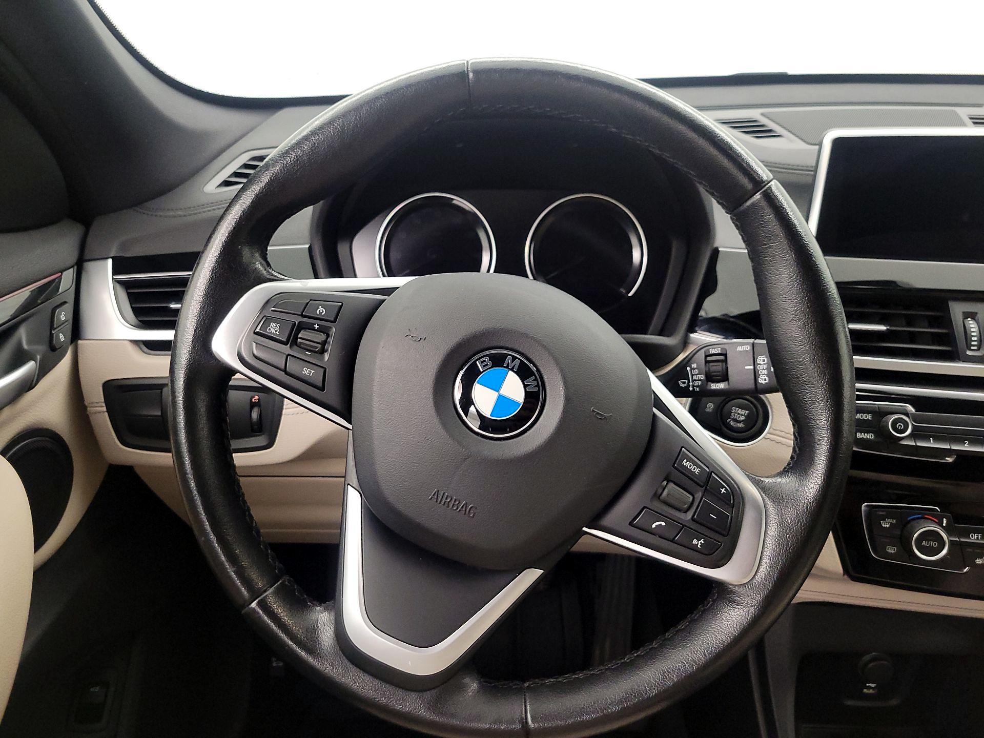 Thumbnail: 2021 BMW X1 - 10