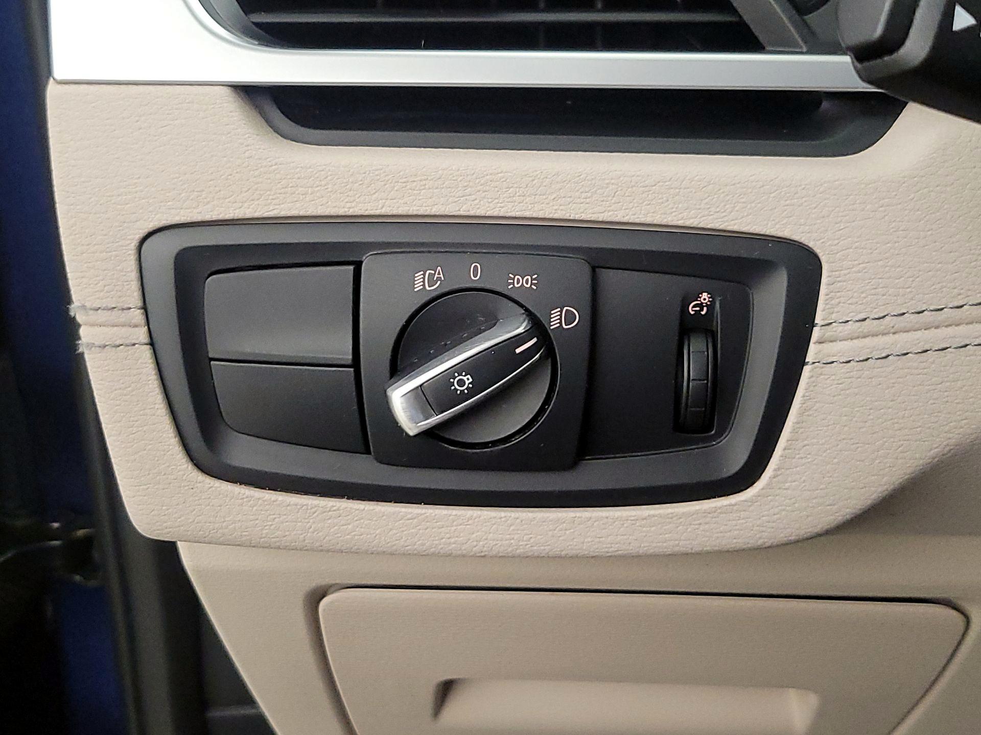 Thumbnail: 2021 BMW X1 - 13