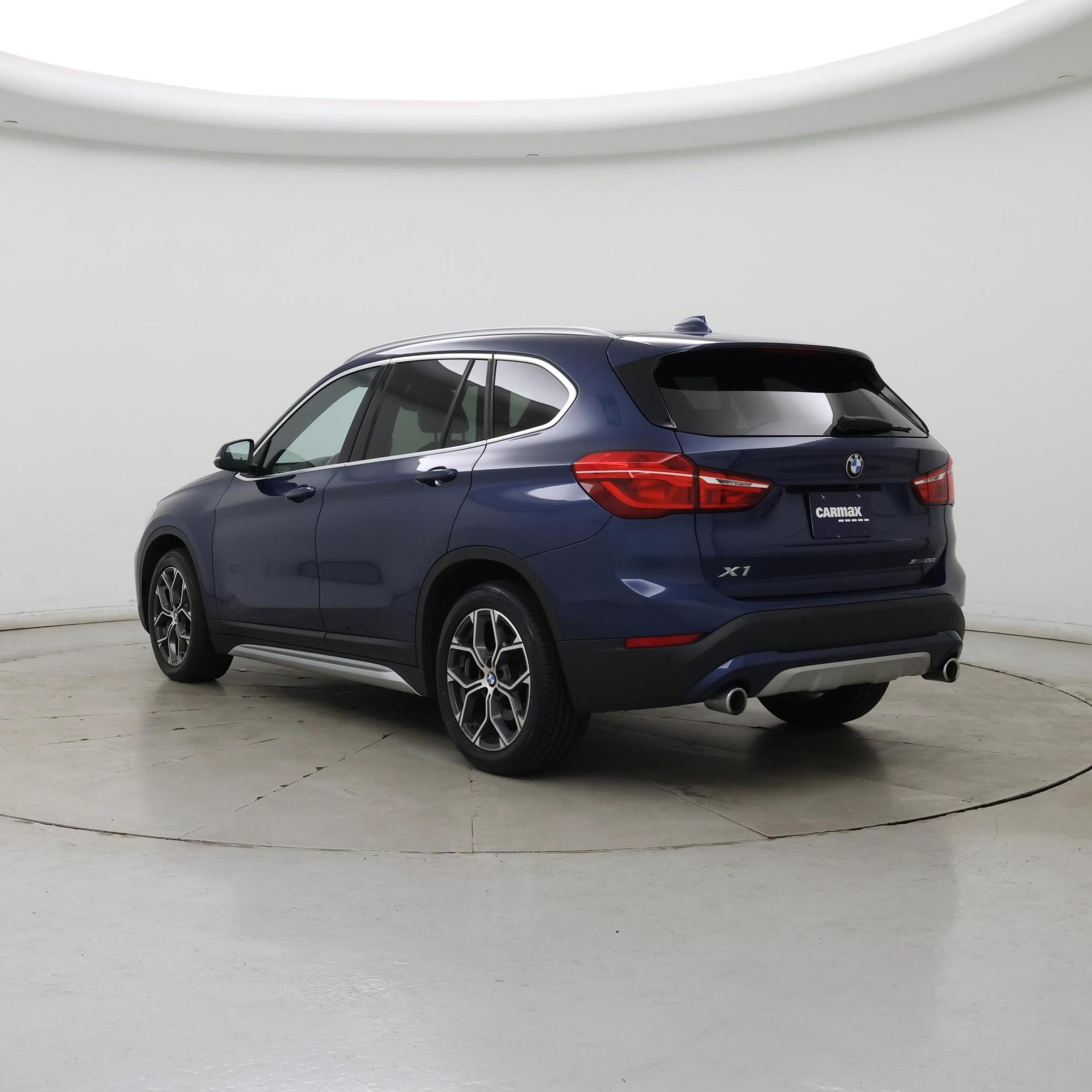 Thumbnail: 2021 BMW X1 - 2
