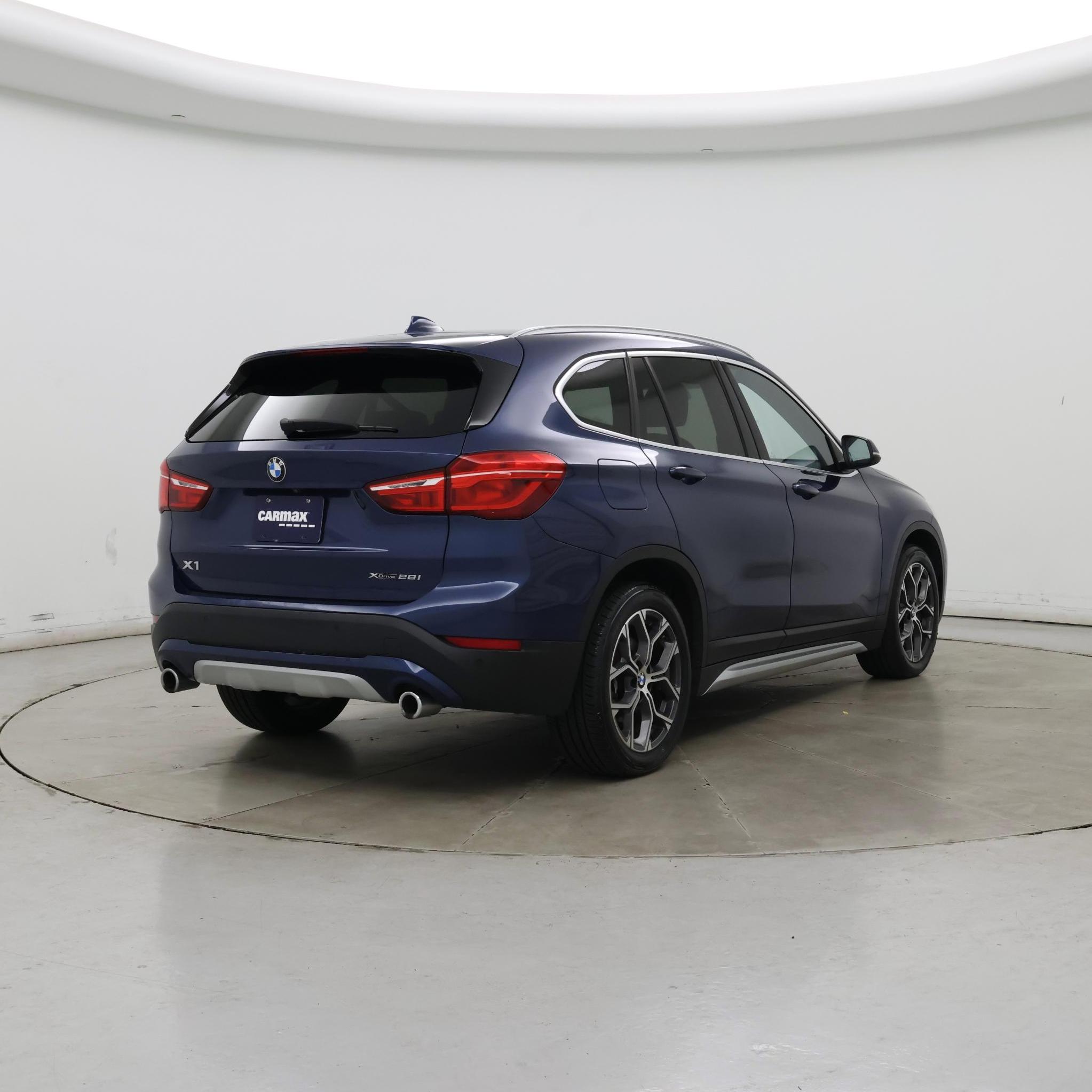 Thumbnail: 2021 BMW X1 - 8