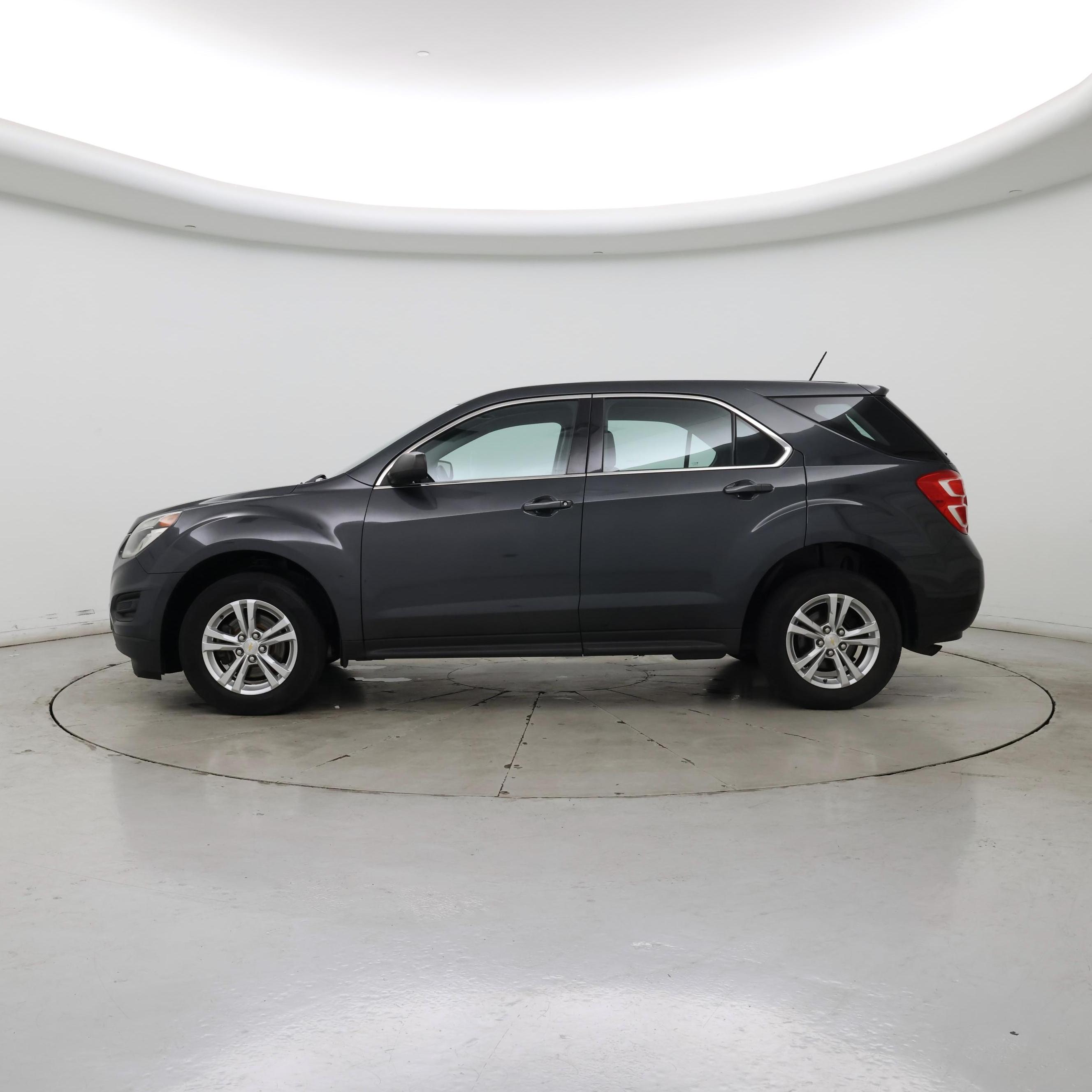 Thumbnail: 2017 Chevrolet Equinox - 3