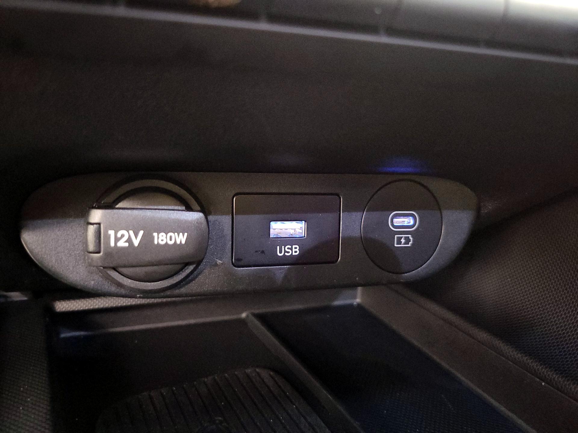 Thumbnail: 2025 Hyundai Elantra - 19