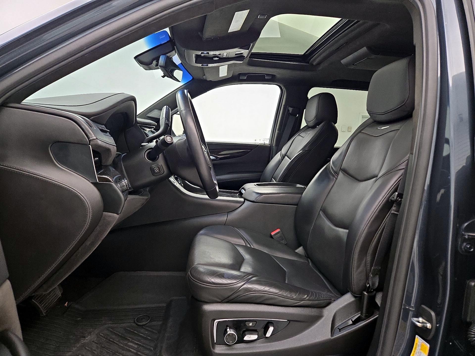 Thumbnail: 2019 Cadillac Escalade - 11