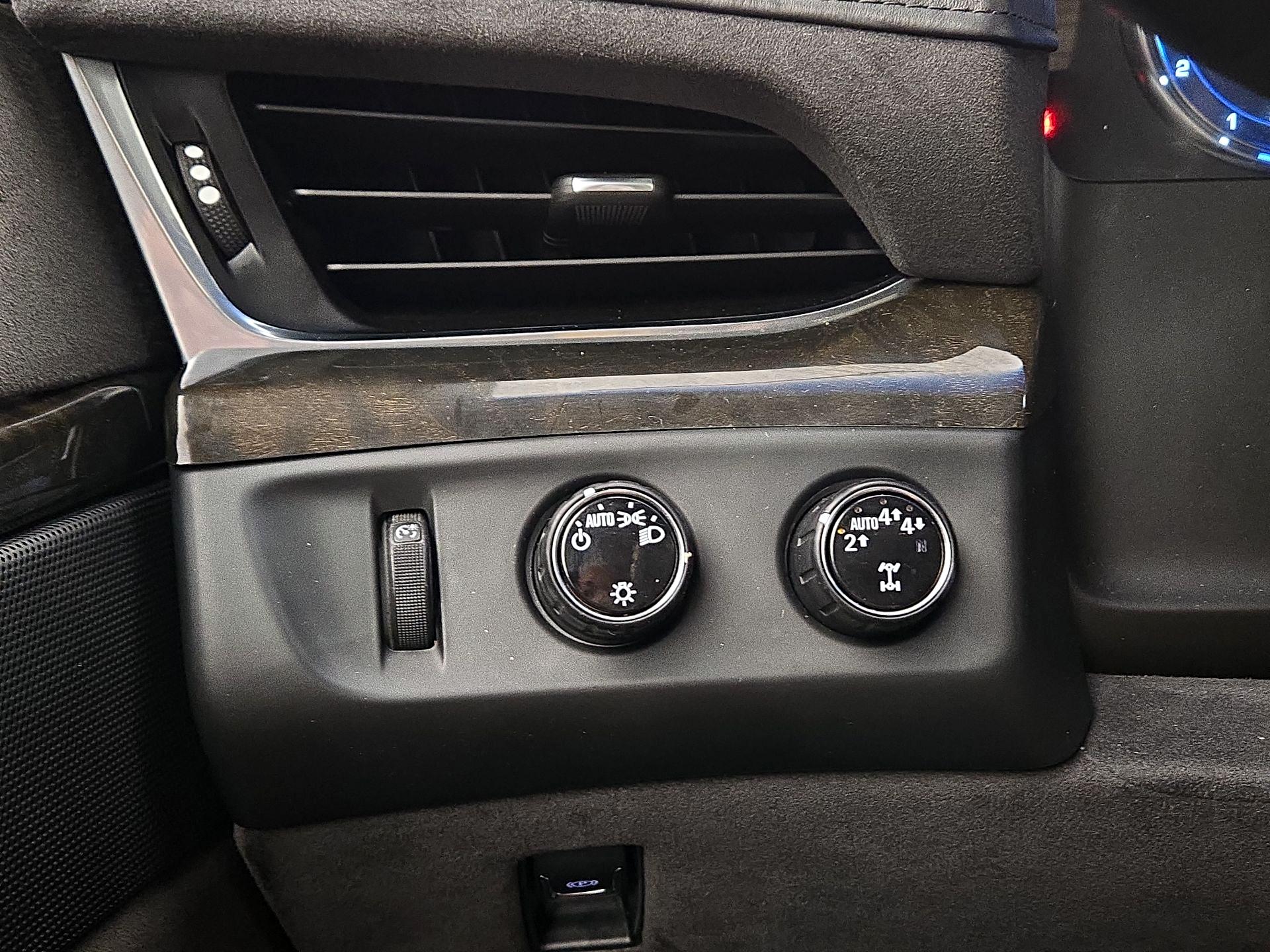 Thumbnail: 2019 Cadillac Escalade - 13