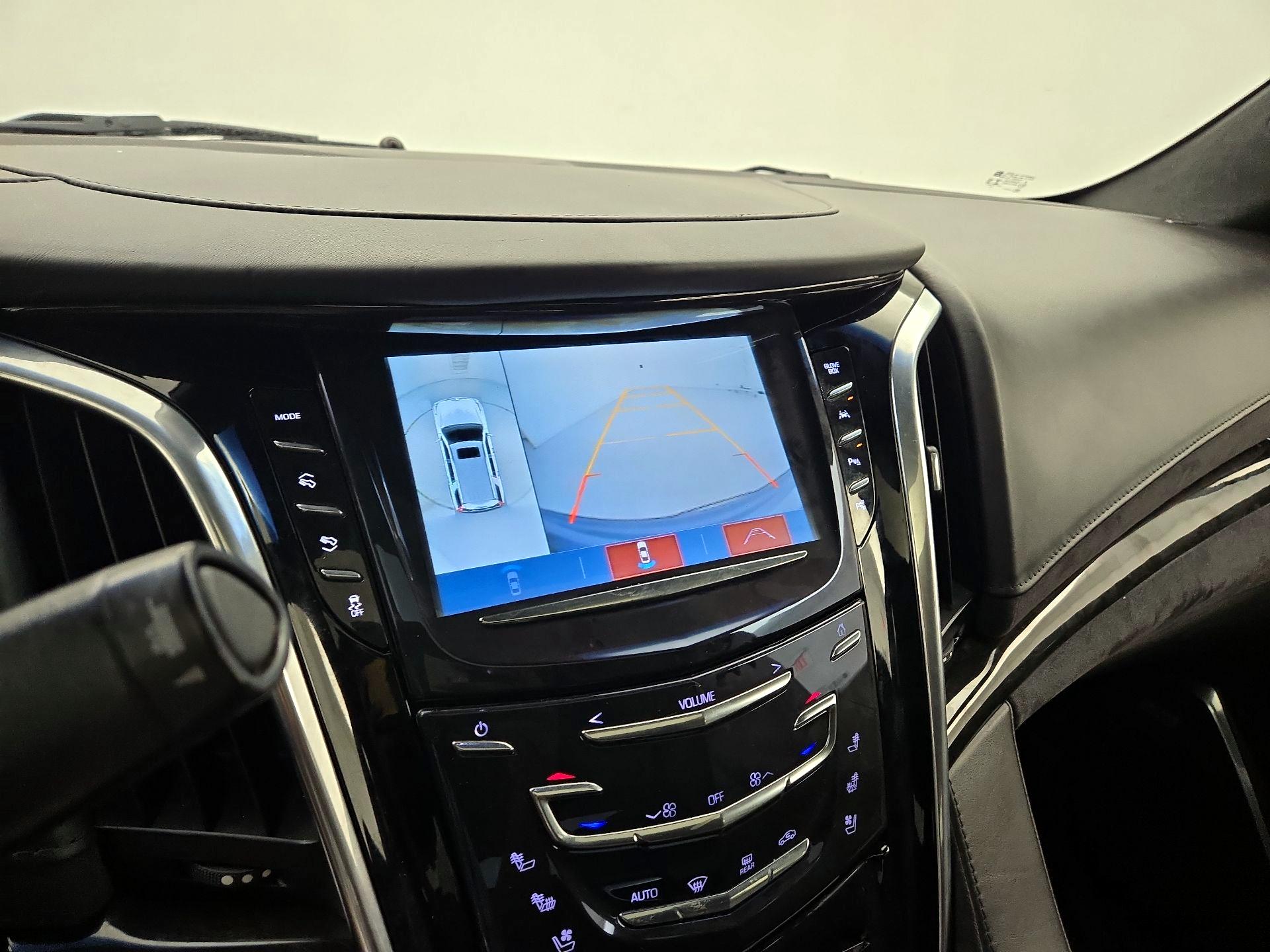 Thumbnail: 2019 Cadillac Escalade - 14