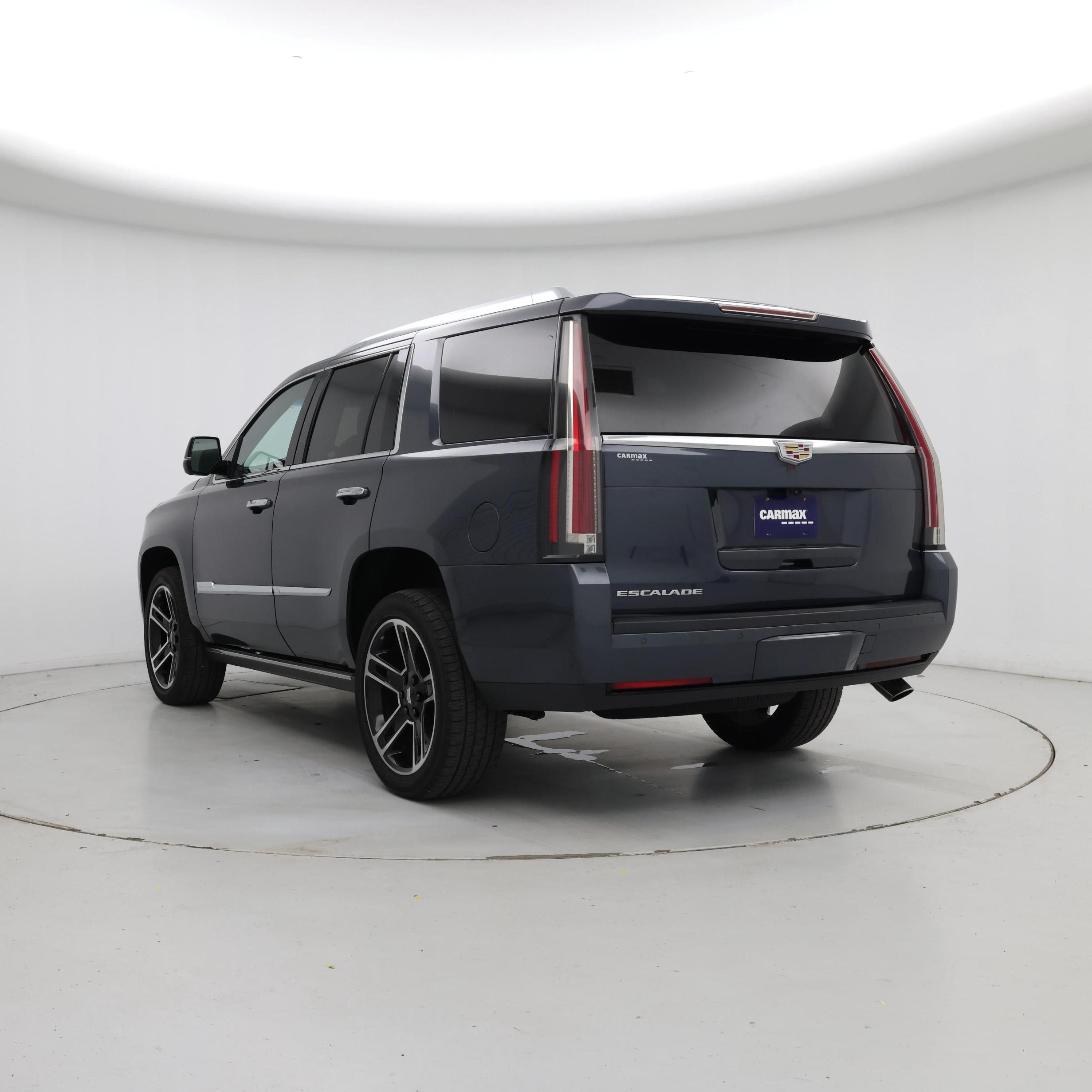 Thumbnail: 2019 Cadillac Escalade - 2