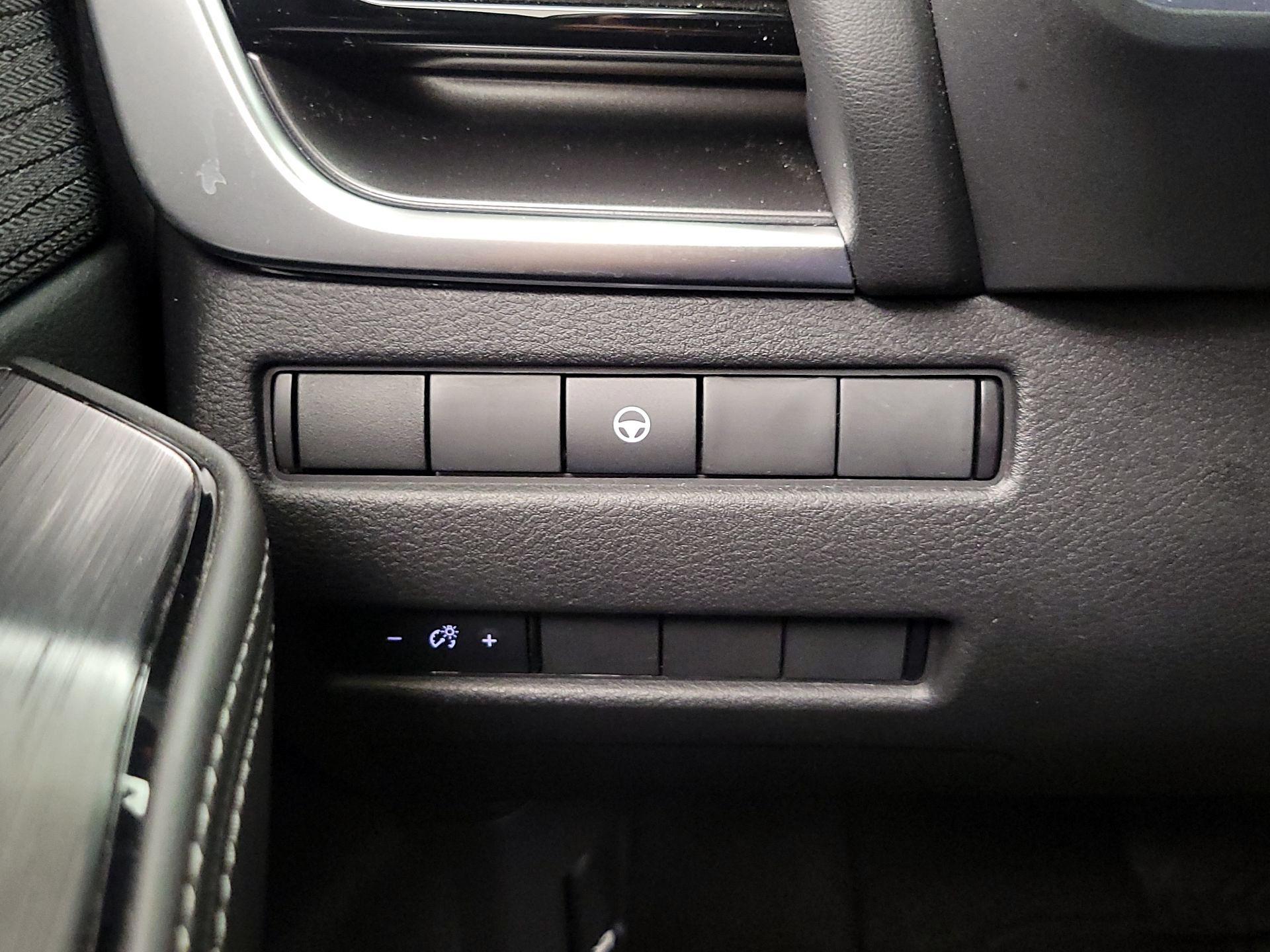 Thumbnail: 2022 Nissan Rogue - 13