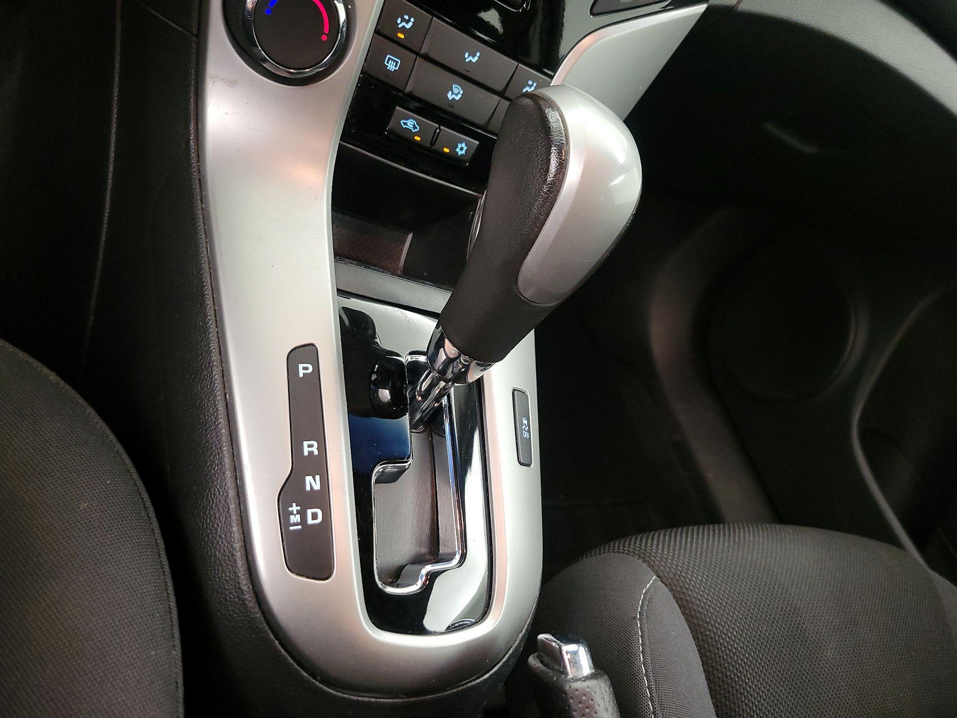 Thumbnail: 2014 Chevrolet Cruze - 17