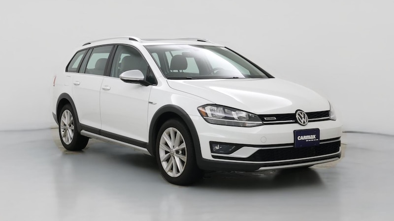 2019 Volkswagen Golf Alltrack SE Hero Image