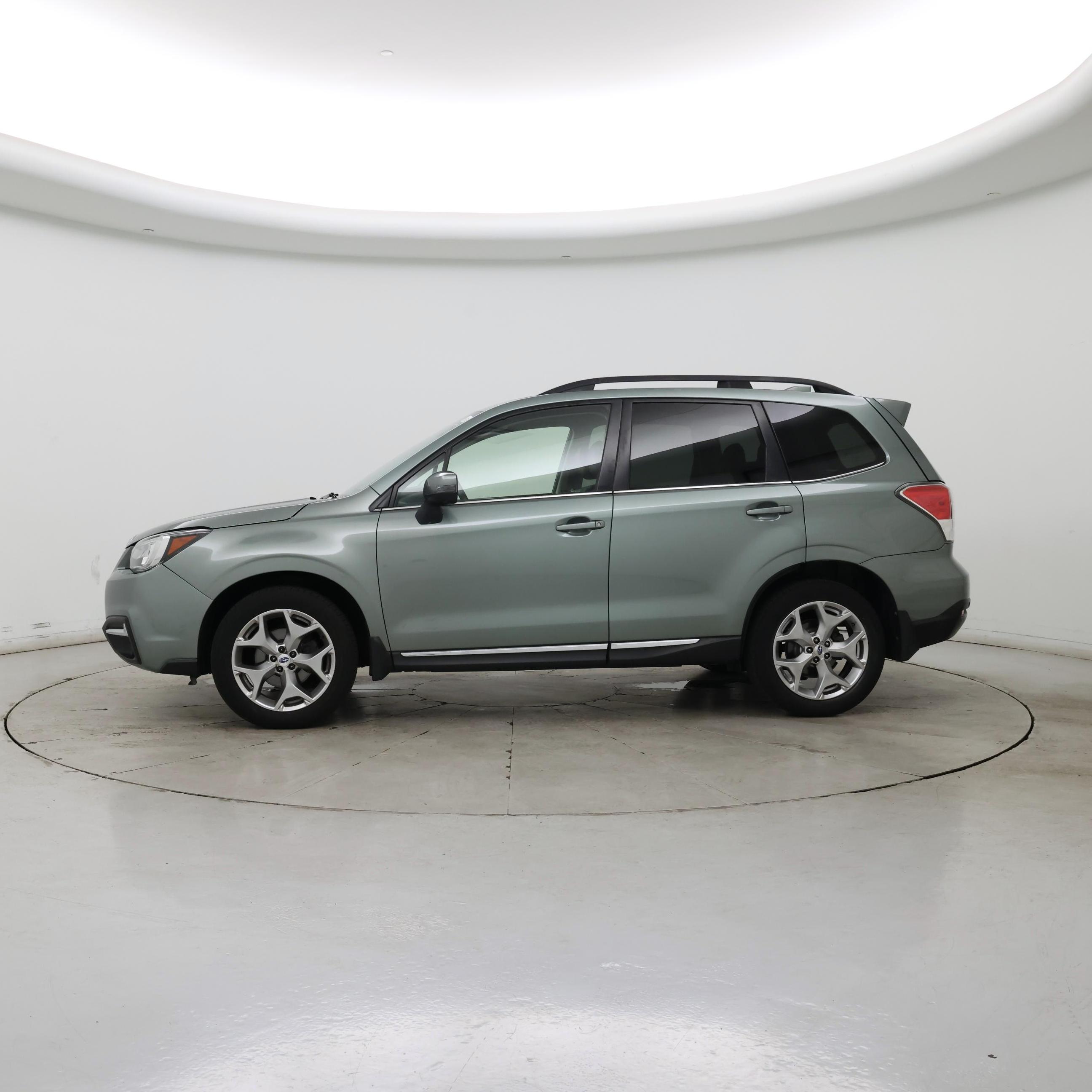 Thumbnail: 2017 Subaru Forester - 3