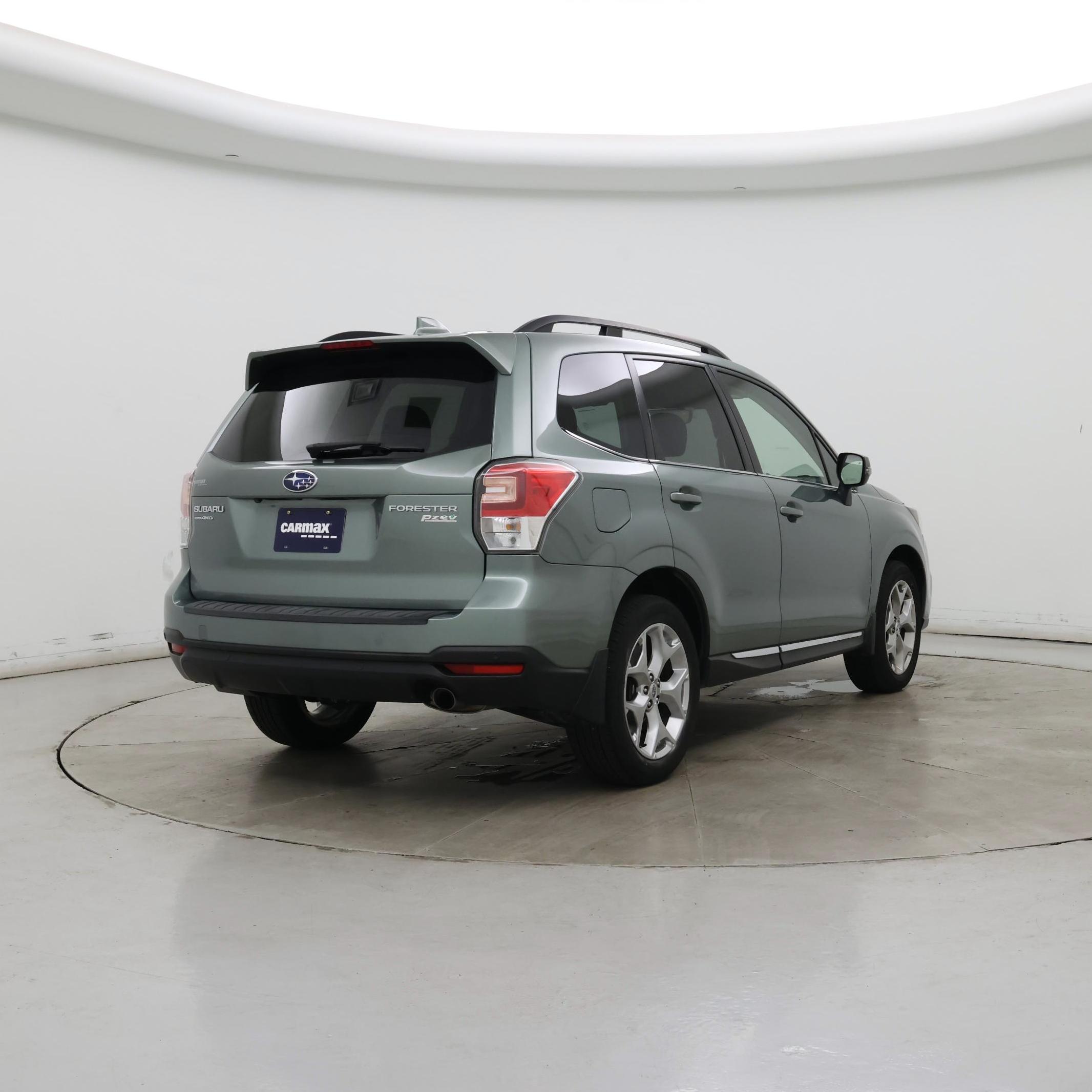 Thumbnail: 2017 Subaru Forester - 8
