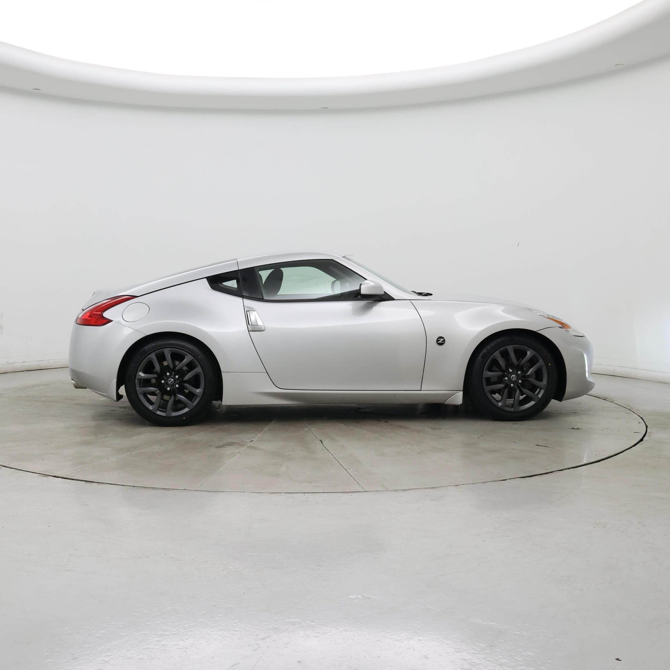 Thumbnail: 2016 Nissan Z - 7