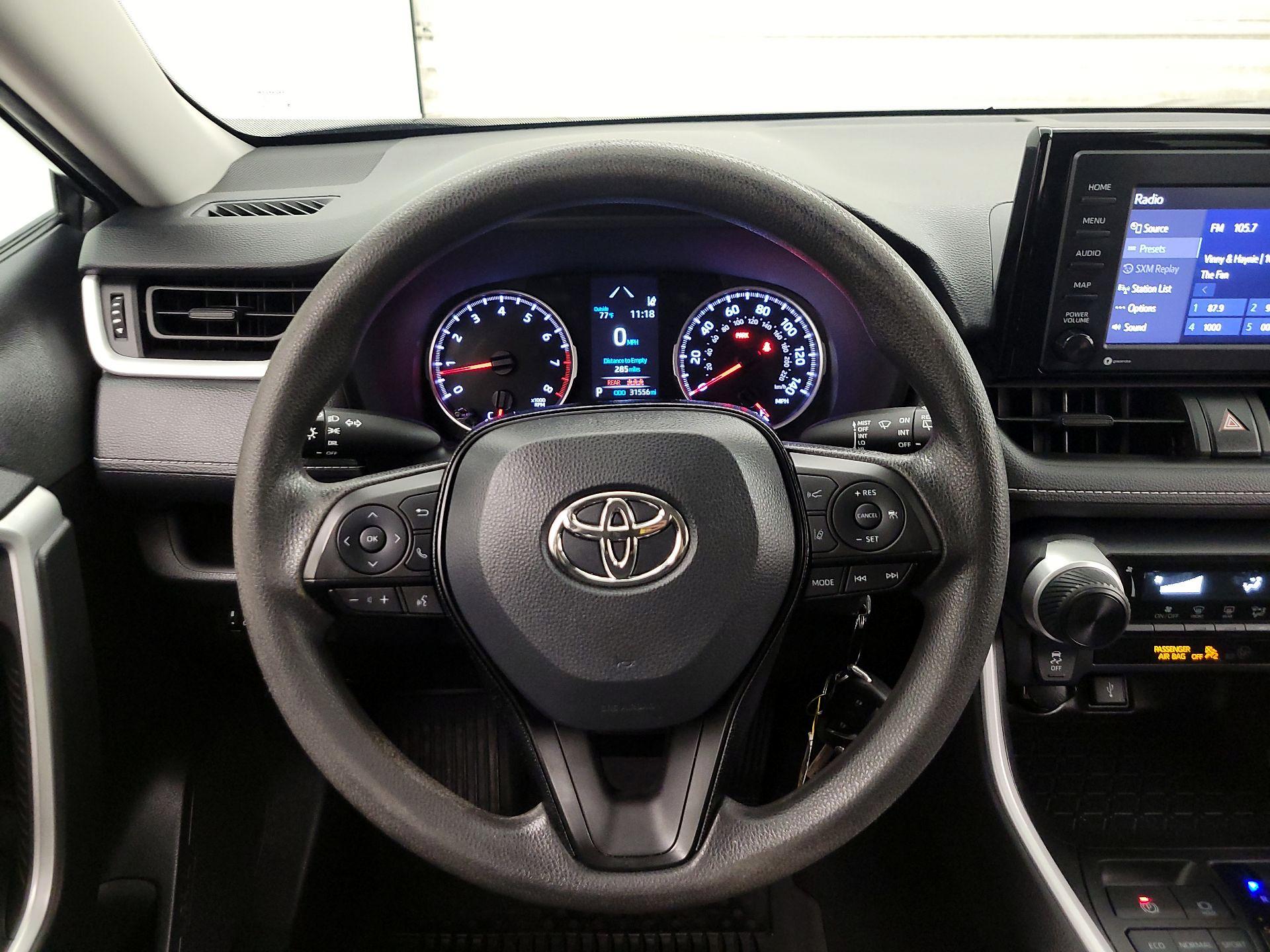 Thumbnail: 2021 Toyota RAV4 - 10