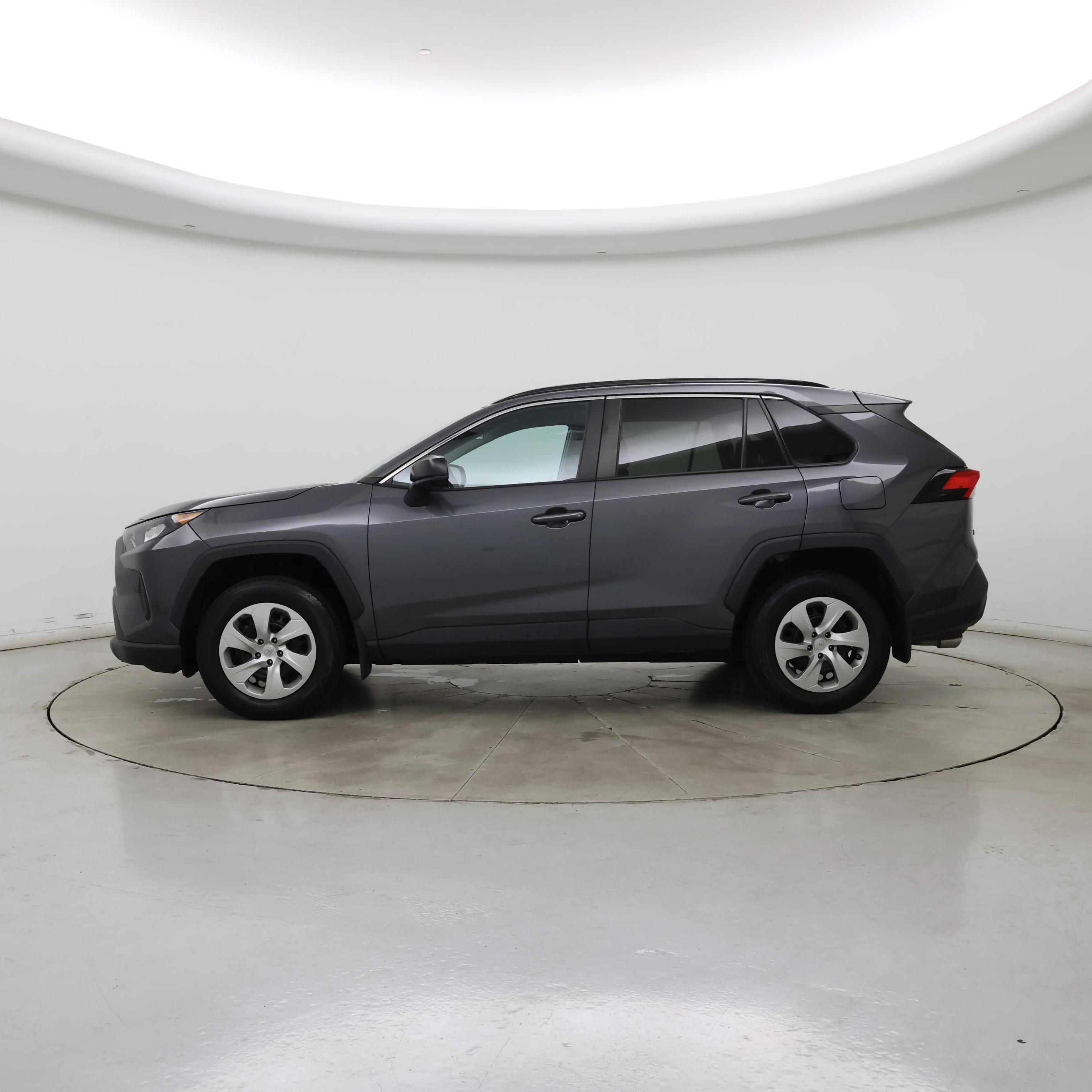 Thumbnail: 2021 Toyota RAV4 - 3