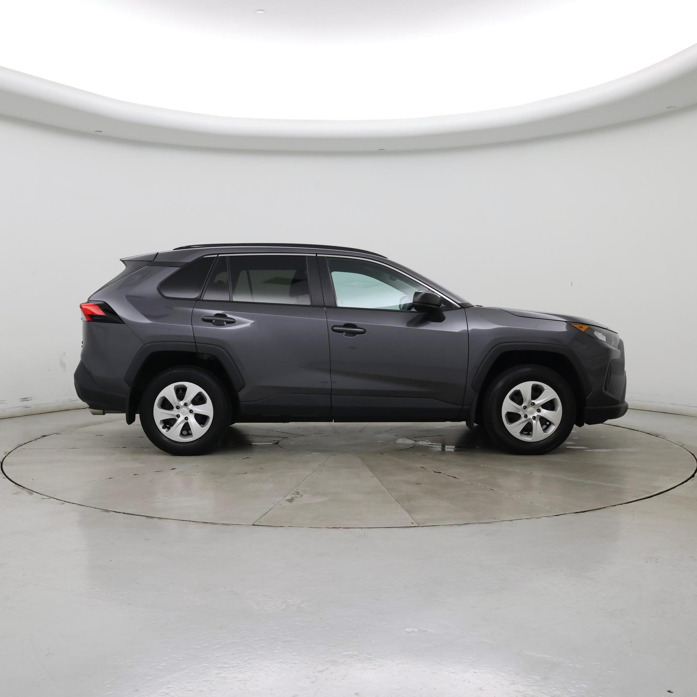 Thumbnail: 2021 Toyota RAV4 - 7