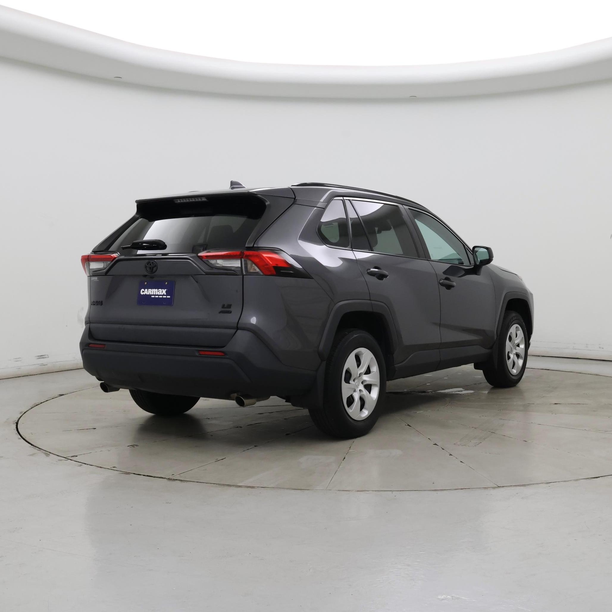 Thumbnail: 2021 Toyota RAV4 - 8