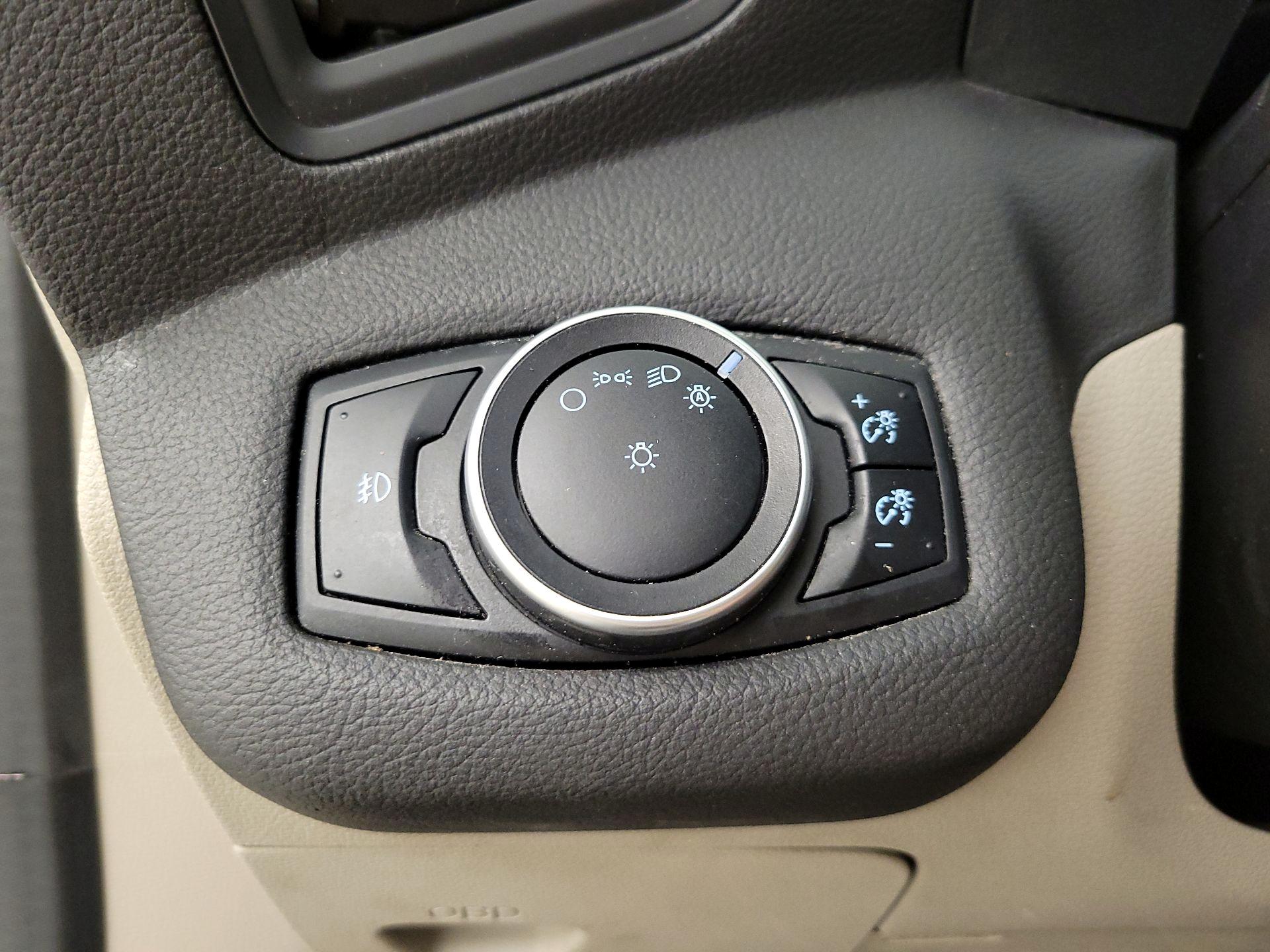 Thumbnail: 2017 Ford C-Max - 13