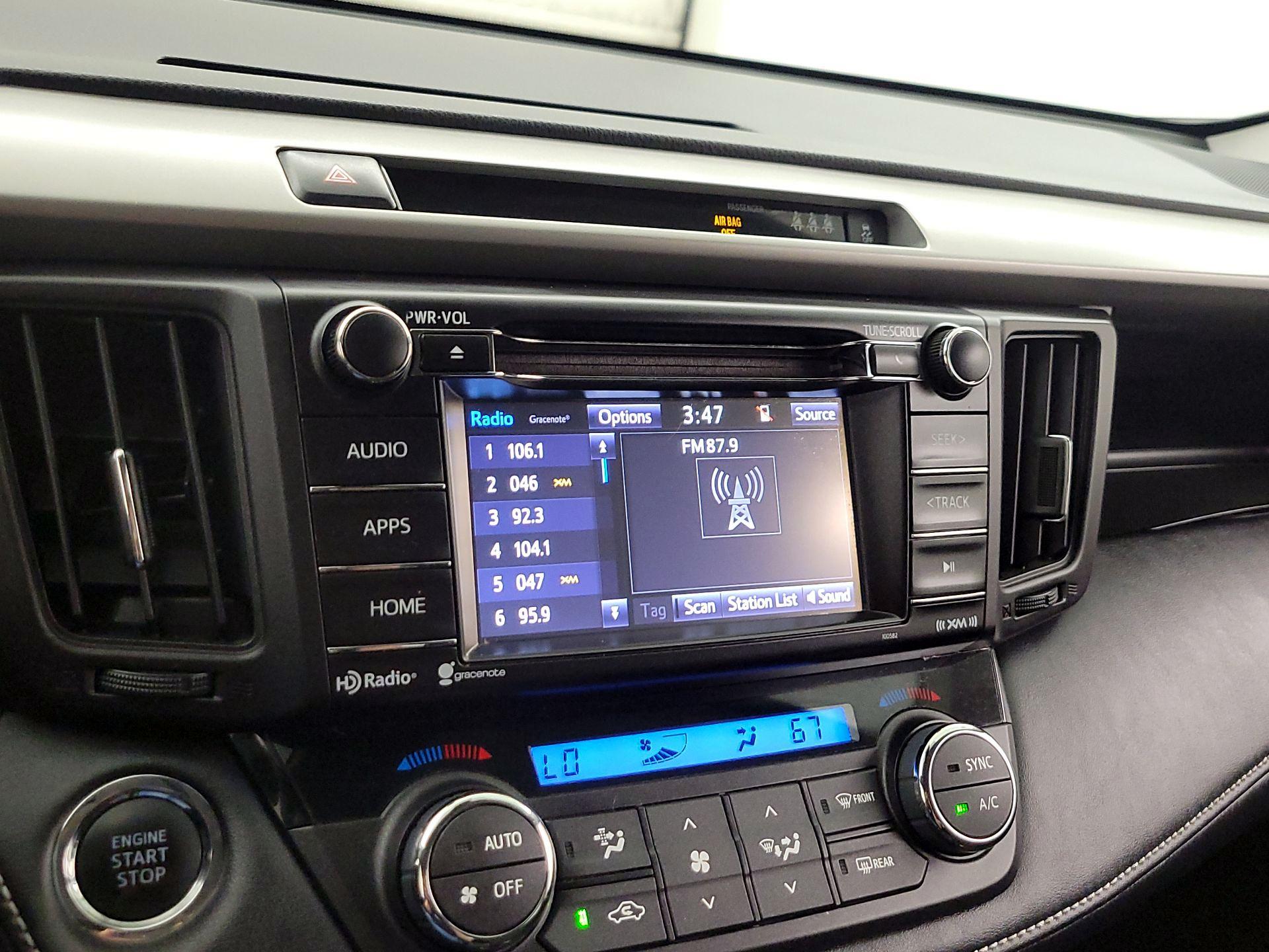 Thumbnail: 2017 Toyota RAV4 - 15