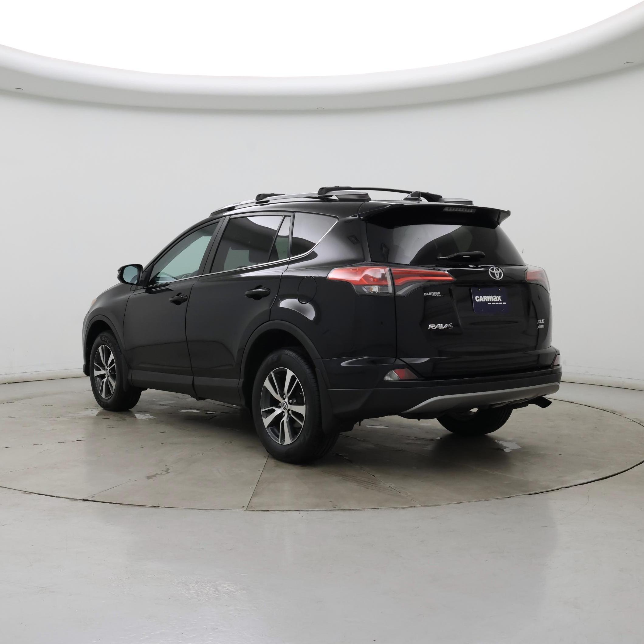 Thumbnail: 2017 Toyota RAV4 - 2