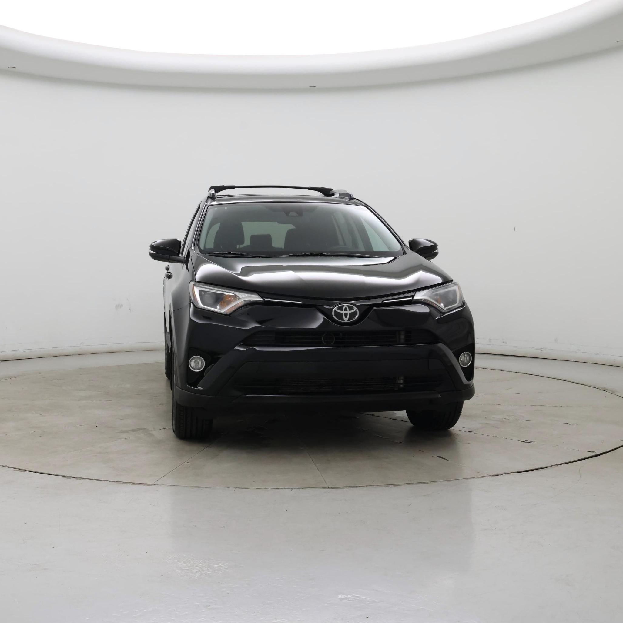 Thumbnail: 2017 Toyota RAV4 - 5