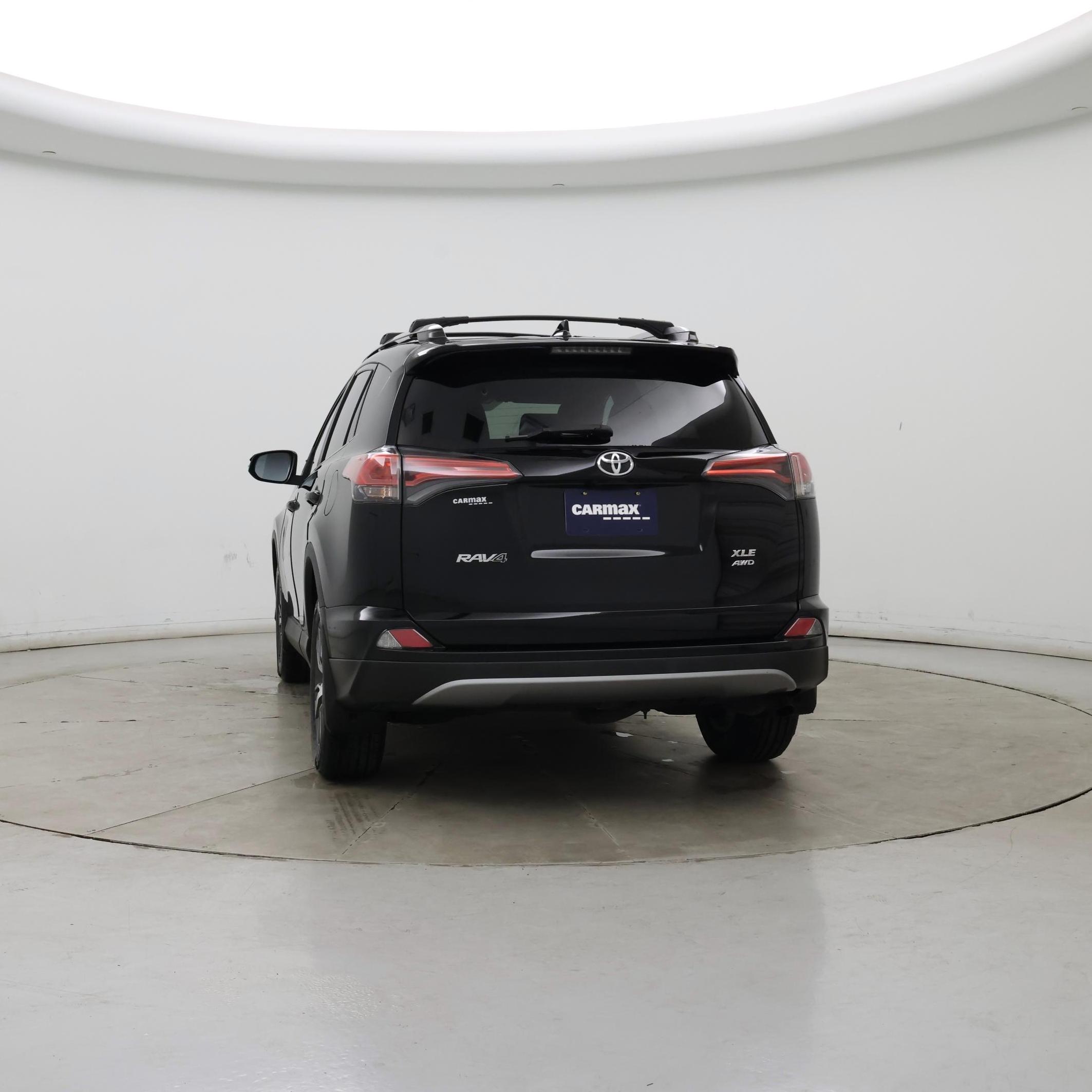 Thumbnail: 2017 Toyota RAV4 - 6