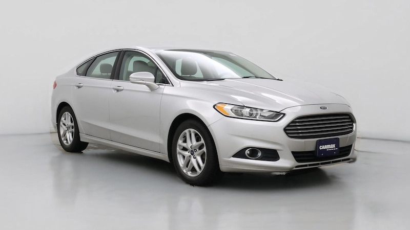 2014 Ford Fusion SE Hero Image