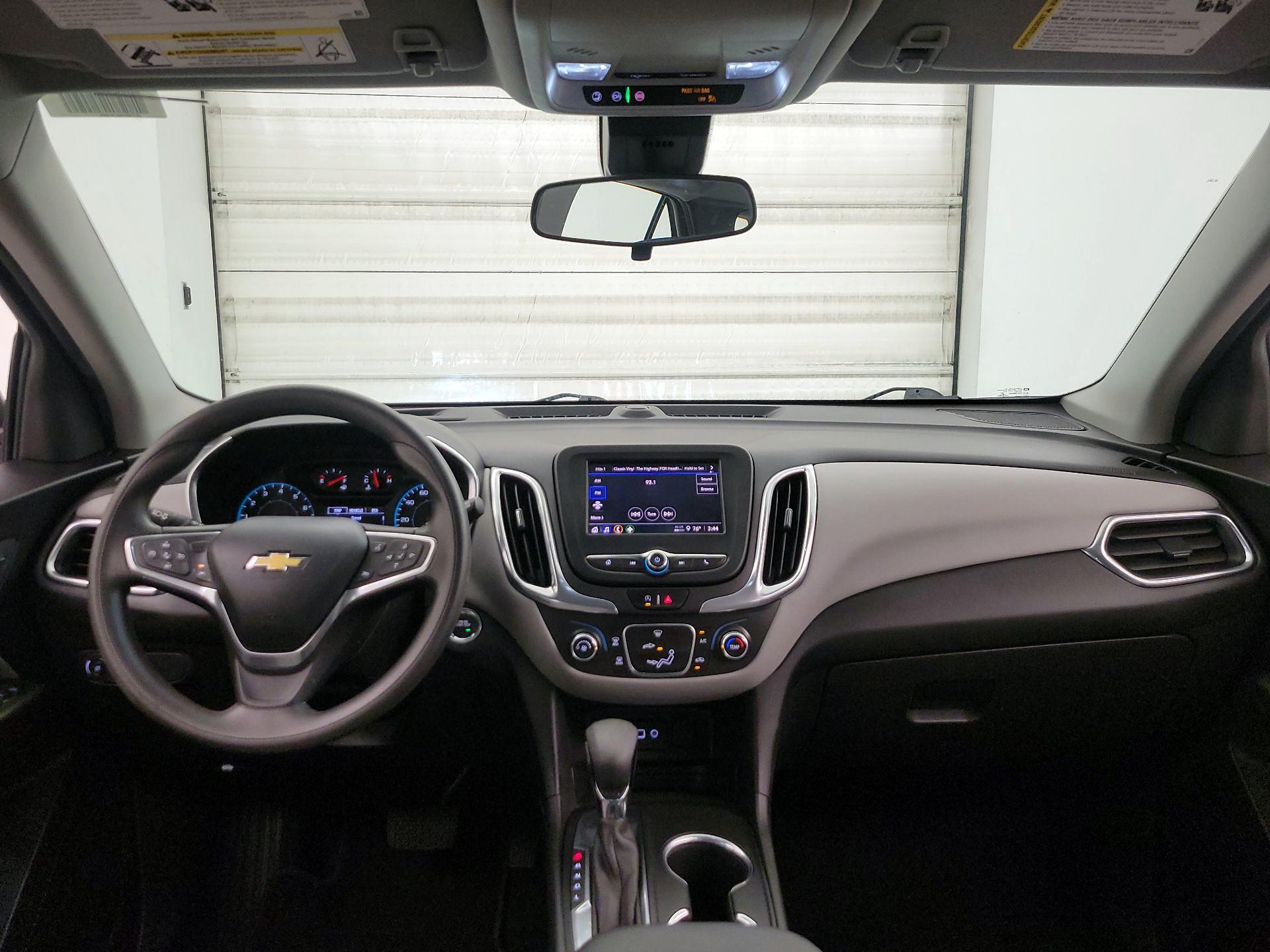 Thumbnail: 2022 Chevrolet Equinox - 9