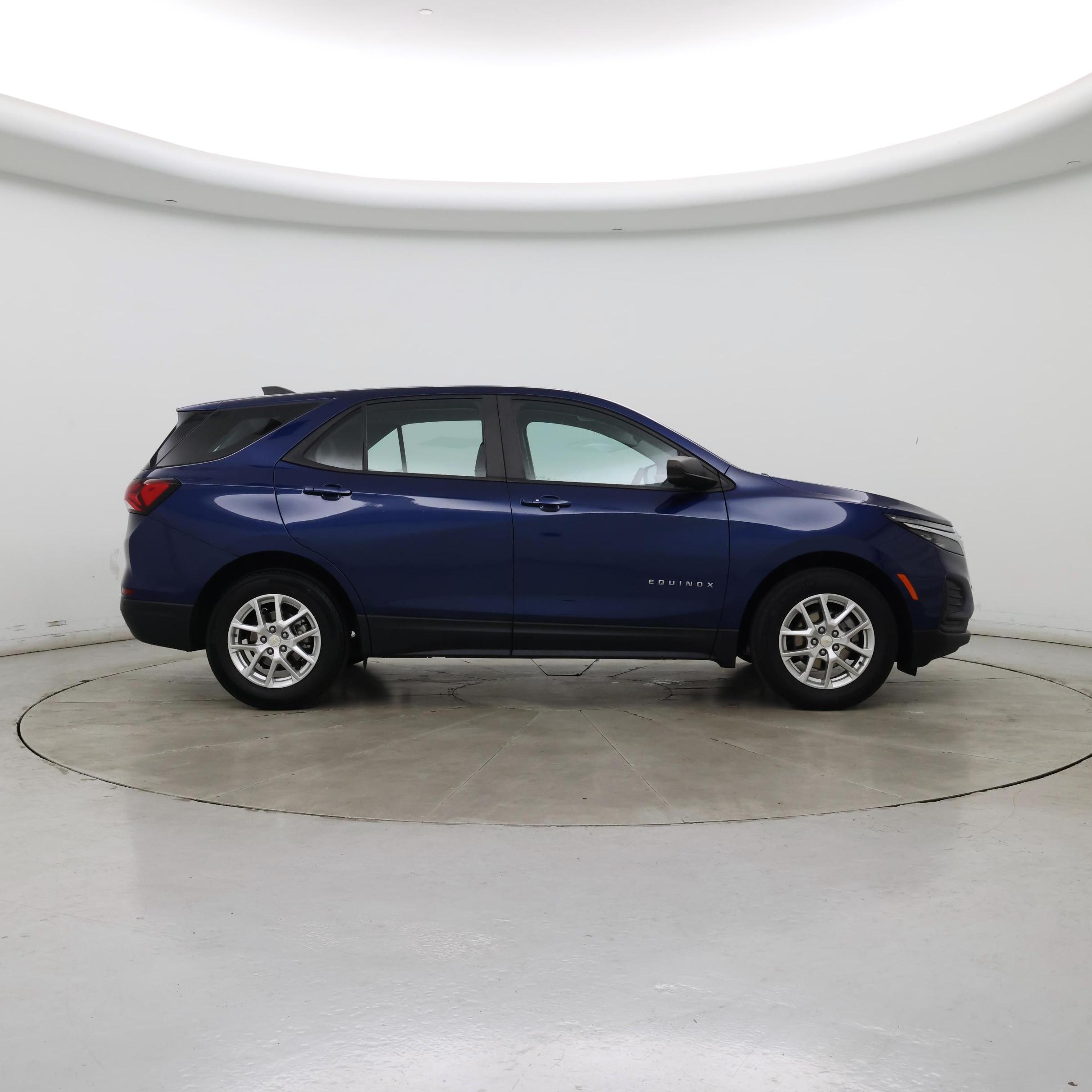 Thumbnail: 2022 Chevrolet Equinox - 7