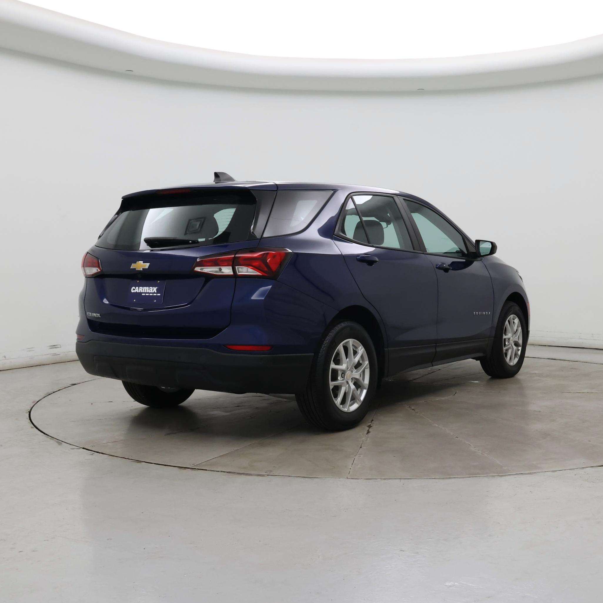 Thumbnail: 2022 Chevrolet Equinox - 8