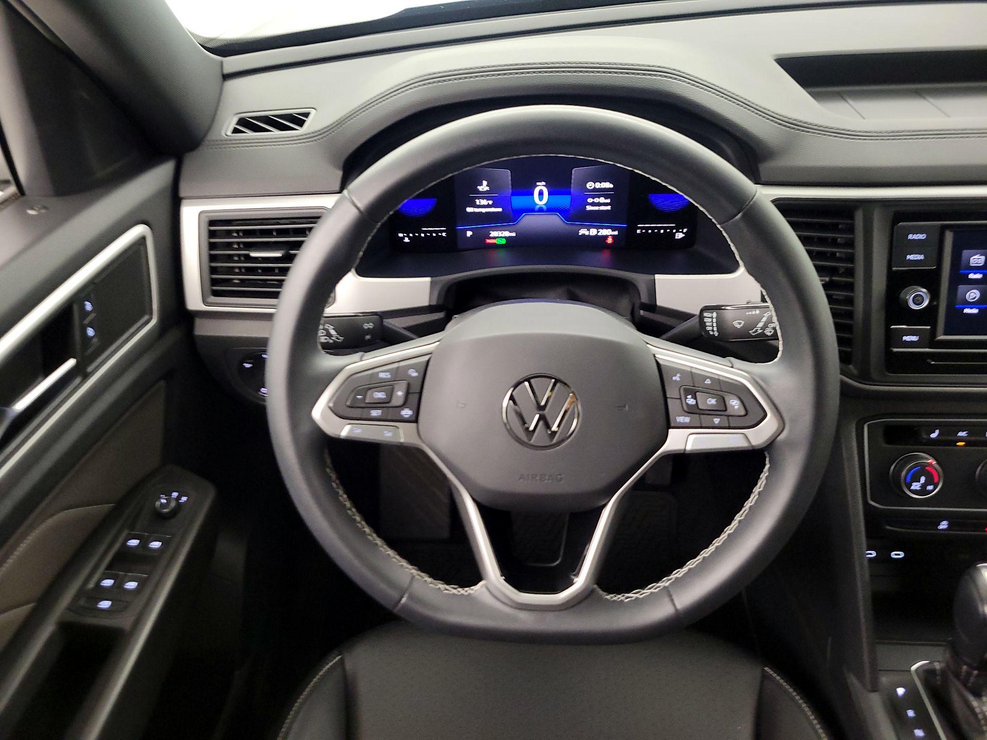 Thumbnail: 2023 Volkswagen Atlas - 10