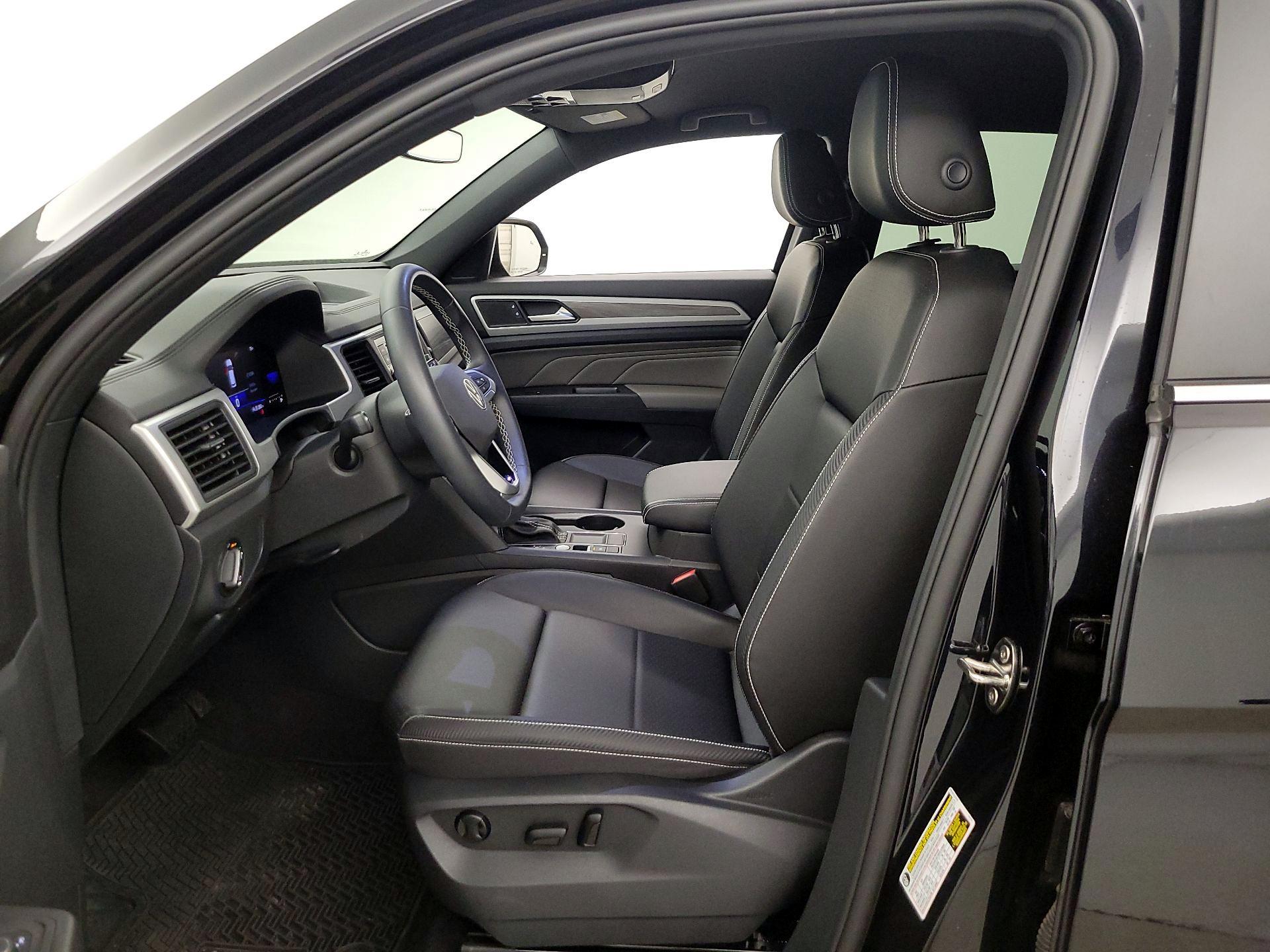 Thumbnail: 2023 Volkswagen Atlas - 11