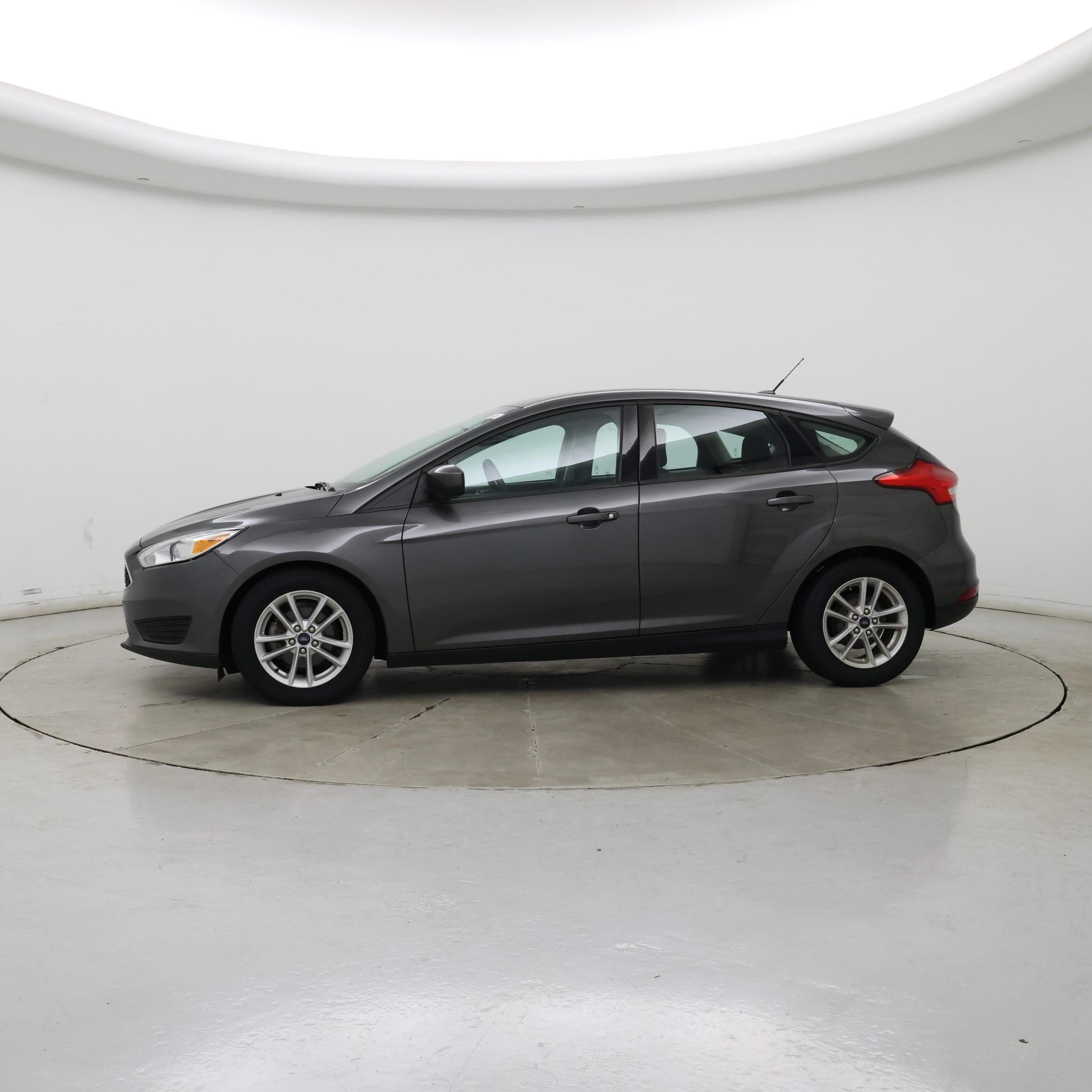 Thumbnail: 2018 Ford Focus - 3