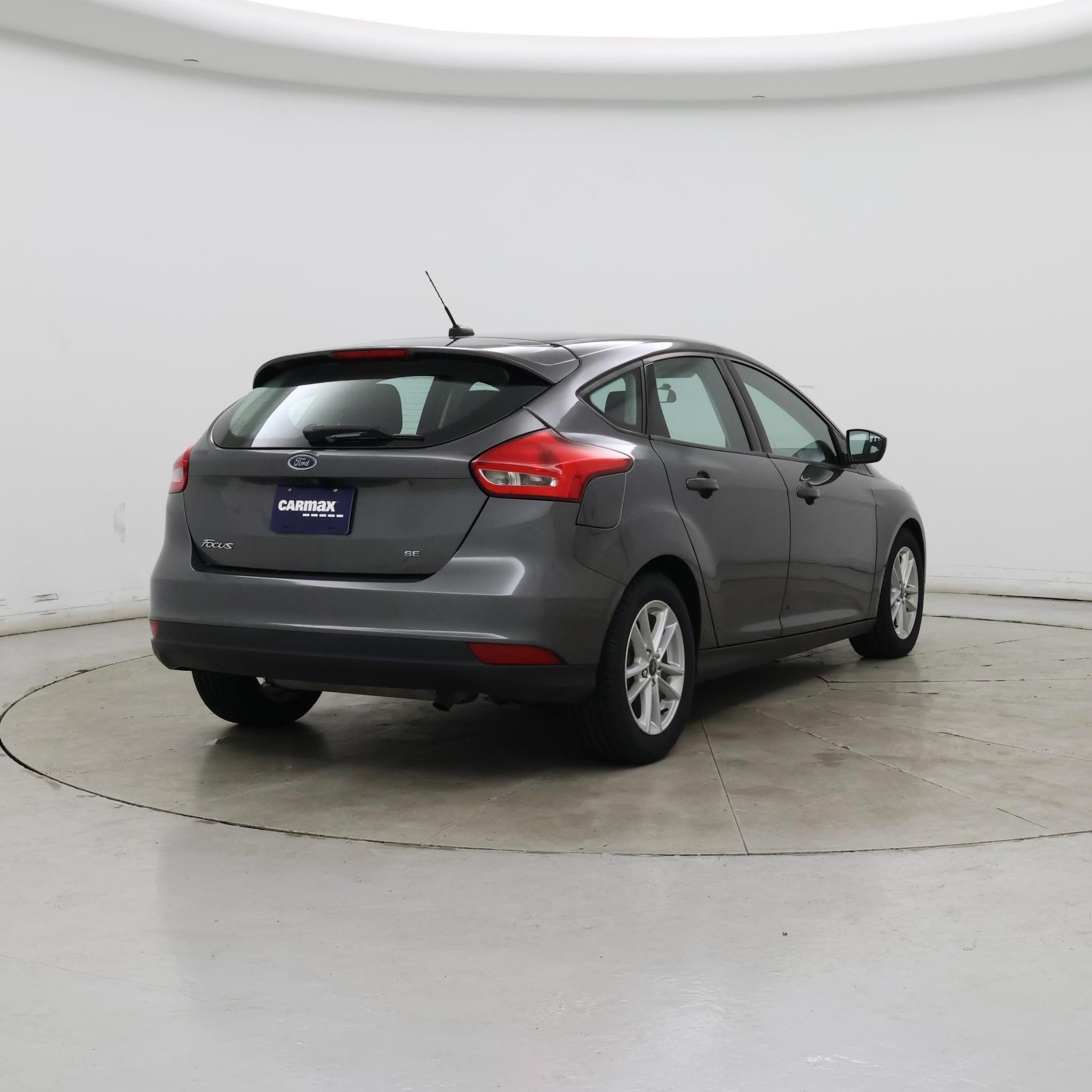 Thumbnail: 2018 Ford Focus - 8