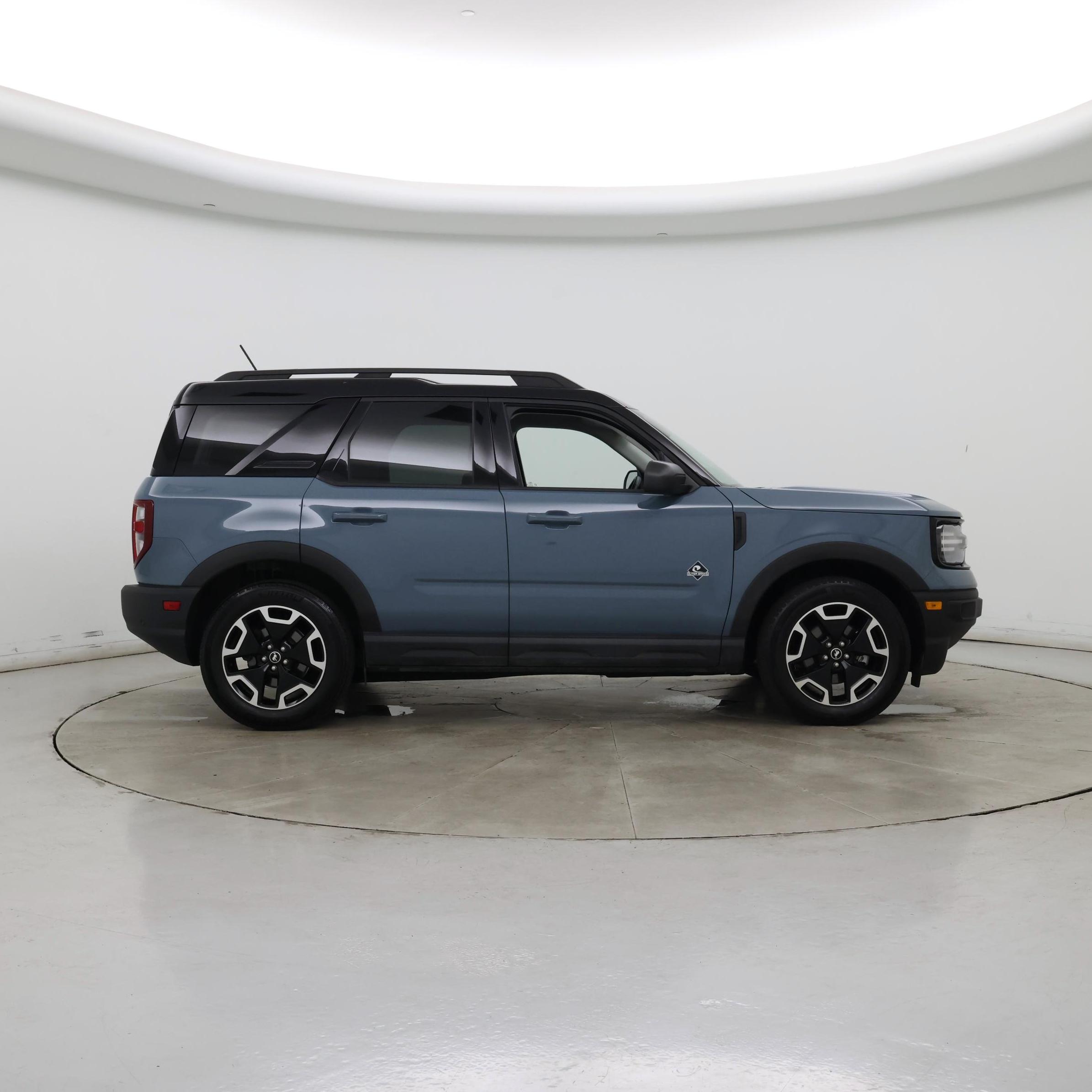 Thumbnail: 2021 Ford Bronco Sport - 7
