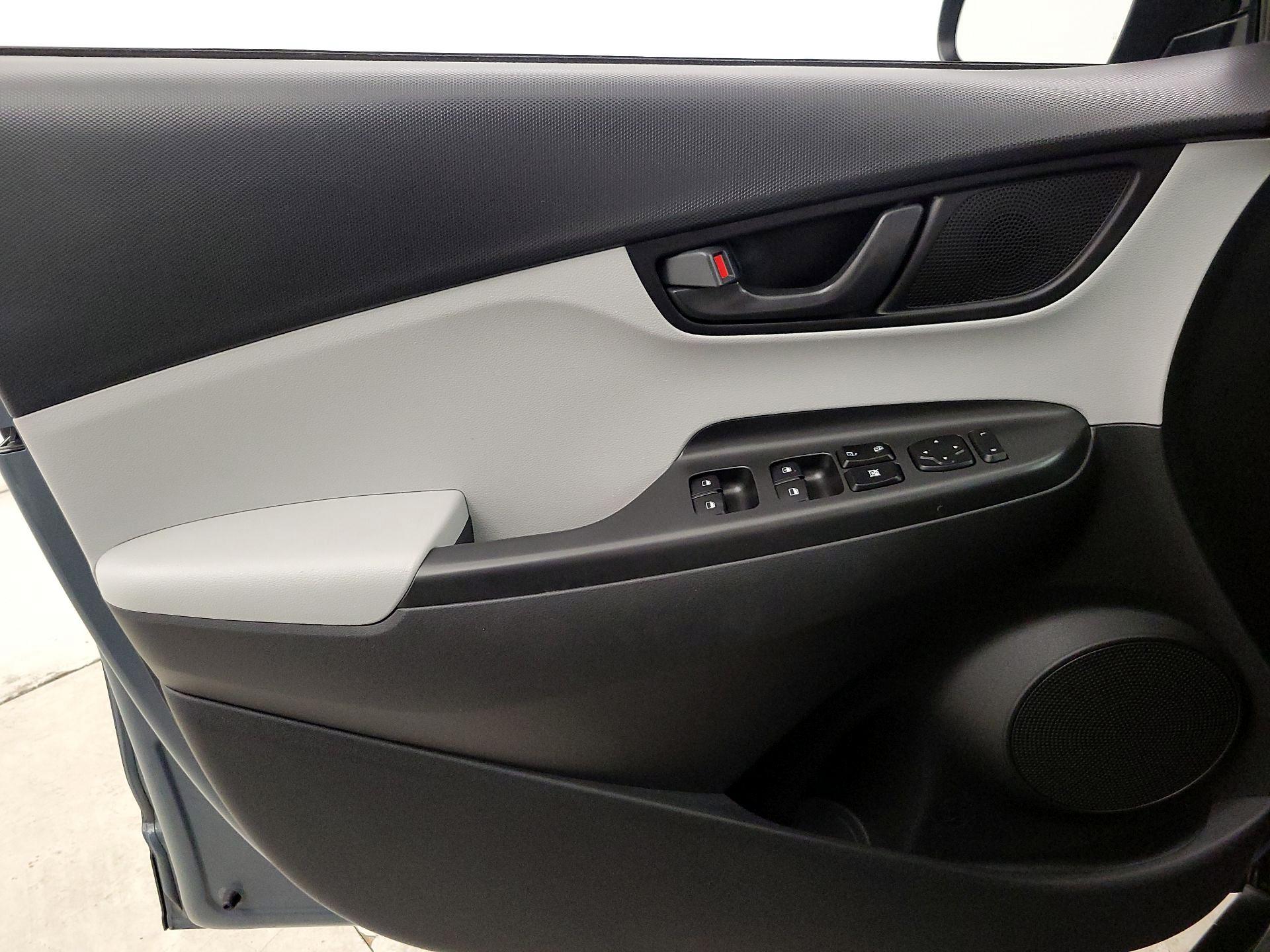 Thumbnail: 2022 Hyundai Kona - 12