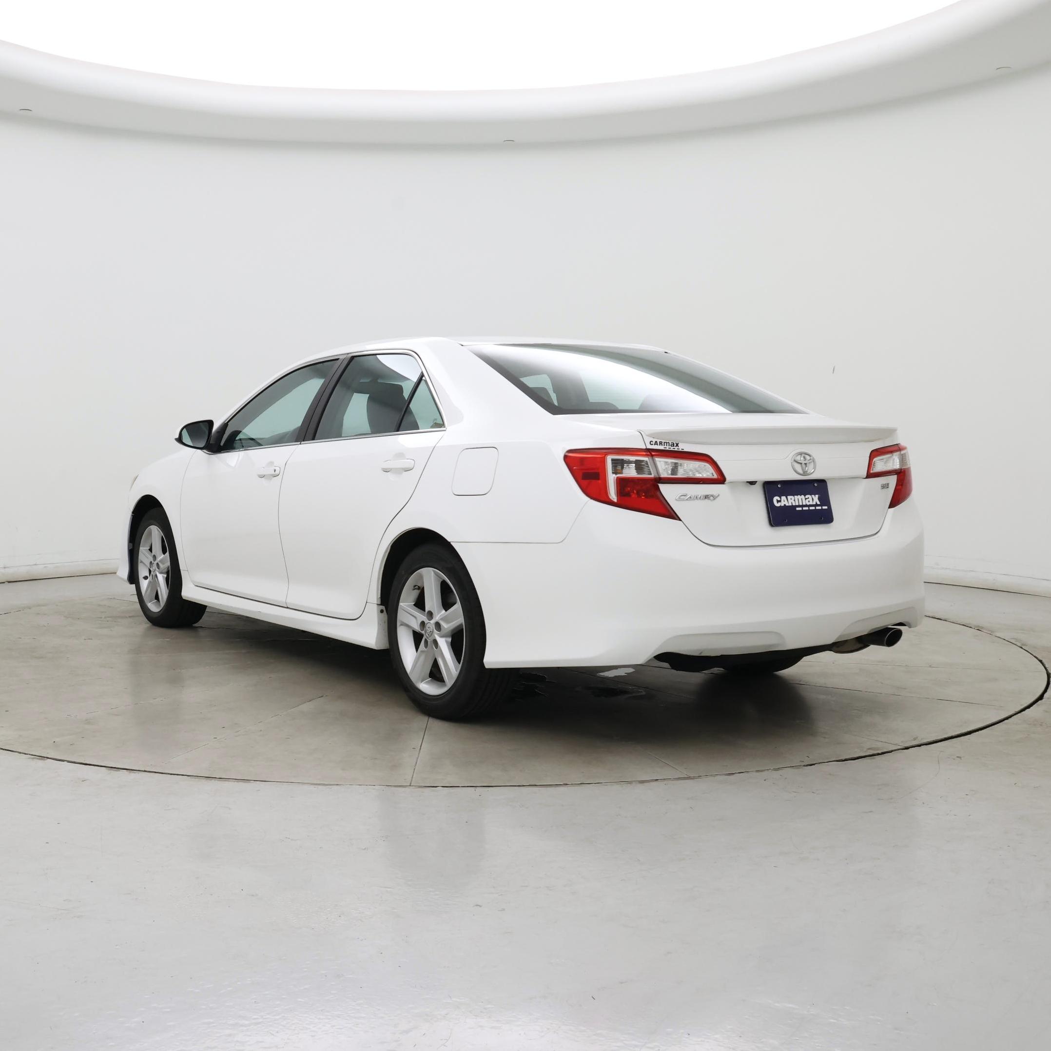 Thumbnail: 2014 Toyota Camry - 2