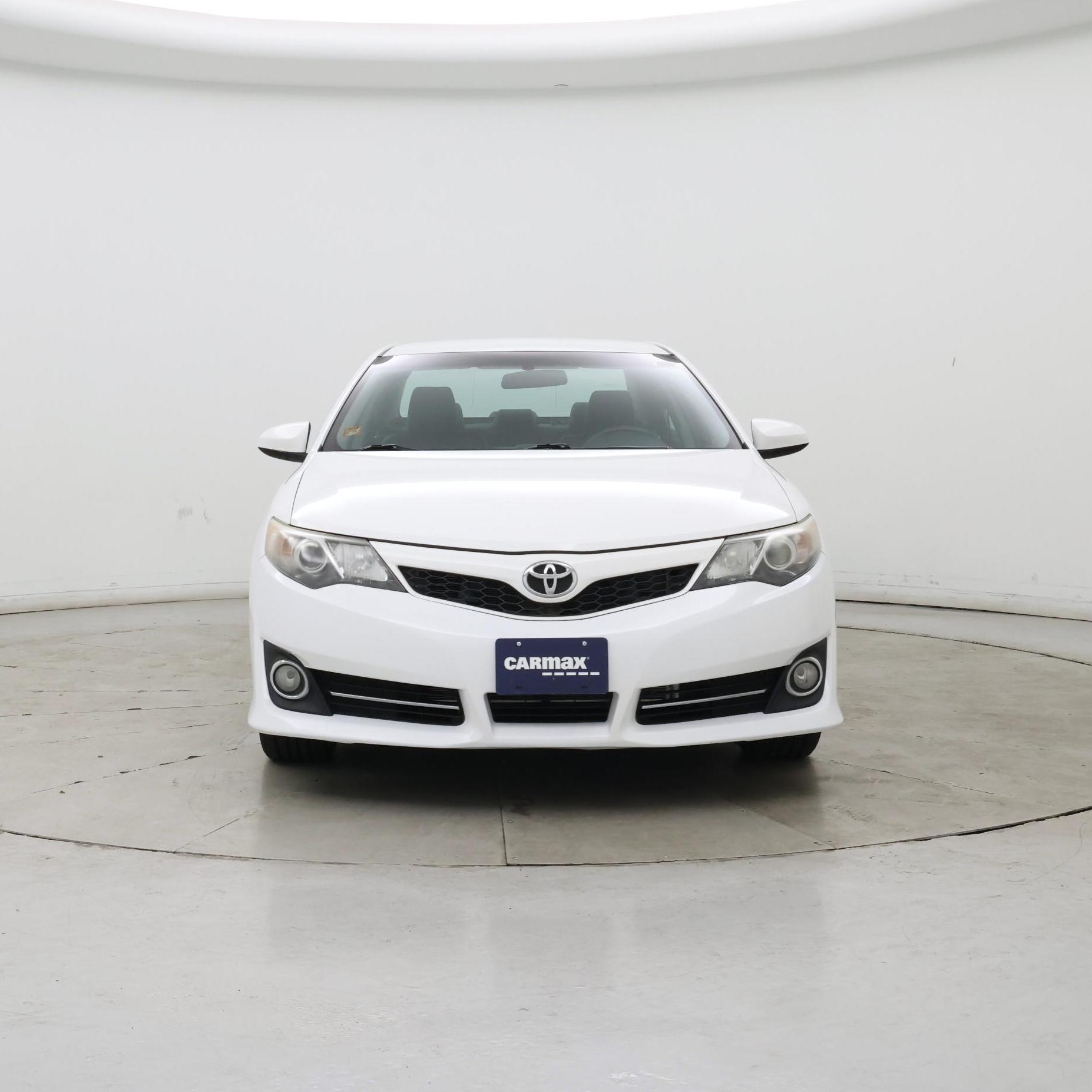Thumbnail: 2014 Toyota Camry - 5
