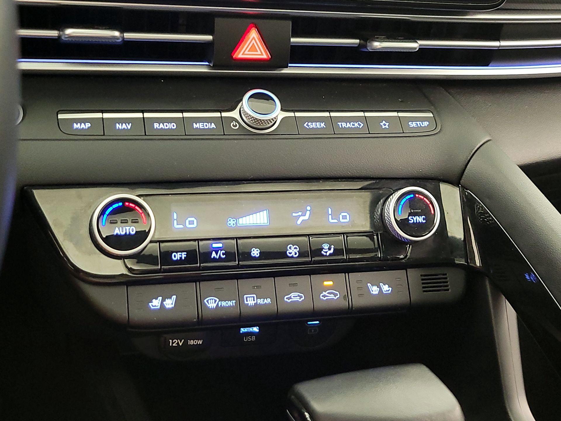 Thumbnail: 2024 Hyundai Elantra - 17