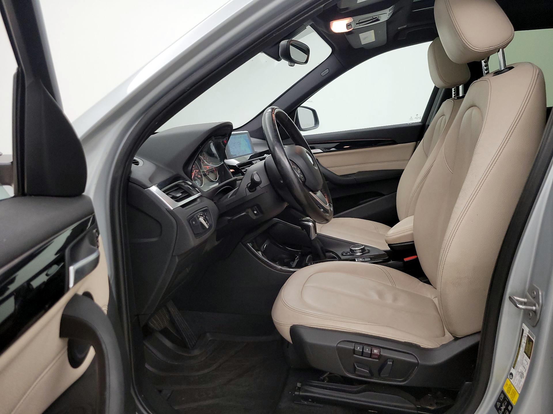 Thumbnail: 2016 BMW X1 - 11