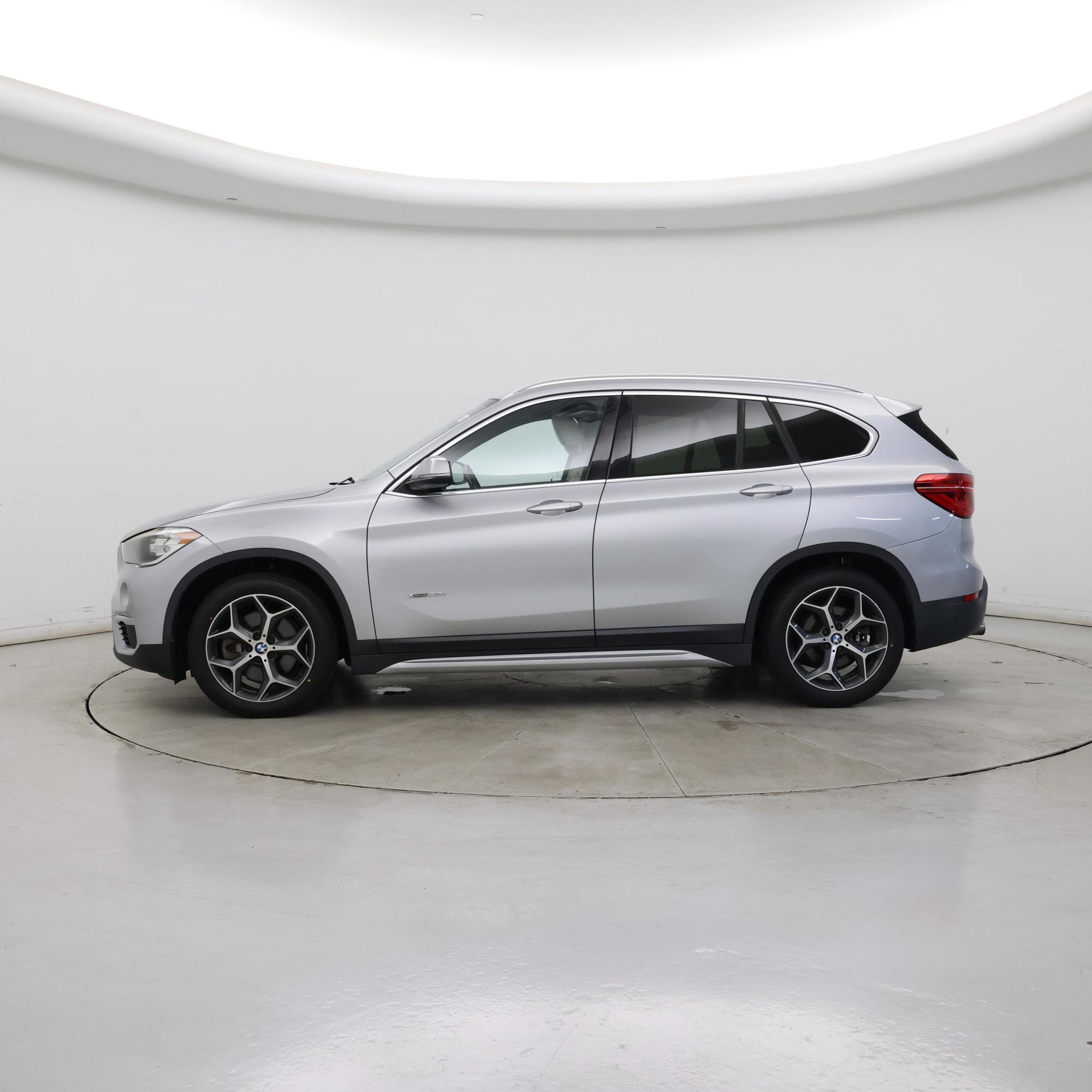 Thumbnail: 2016 BMW X1 - 3