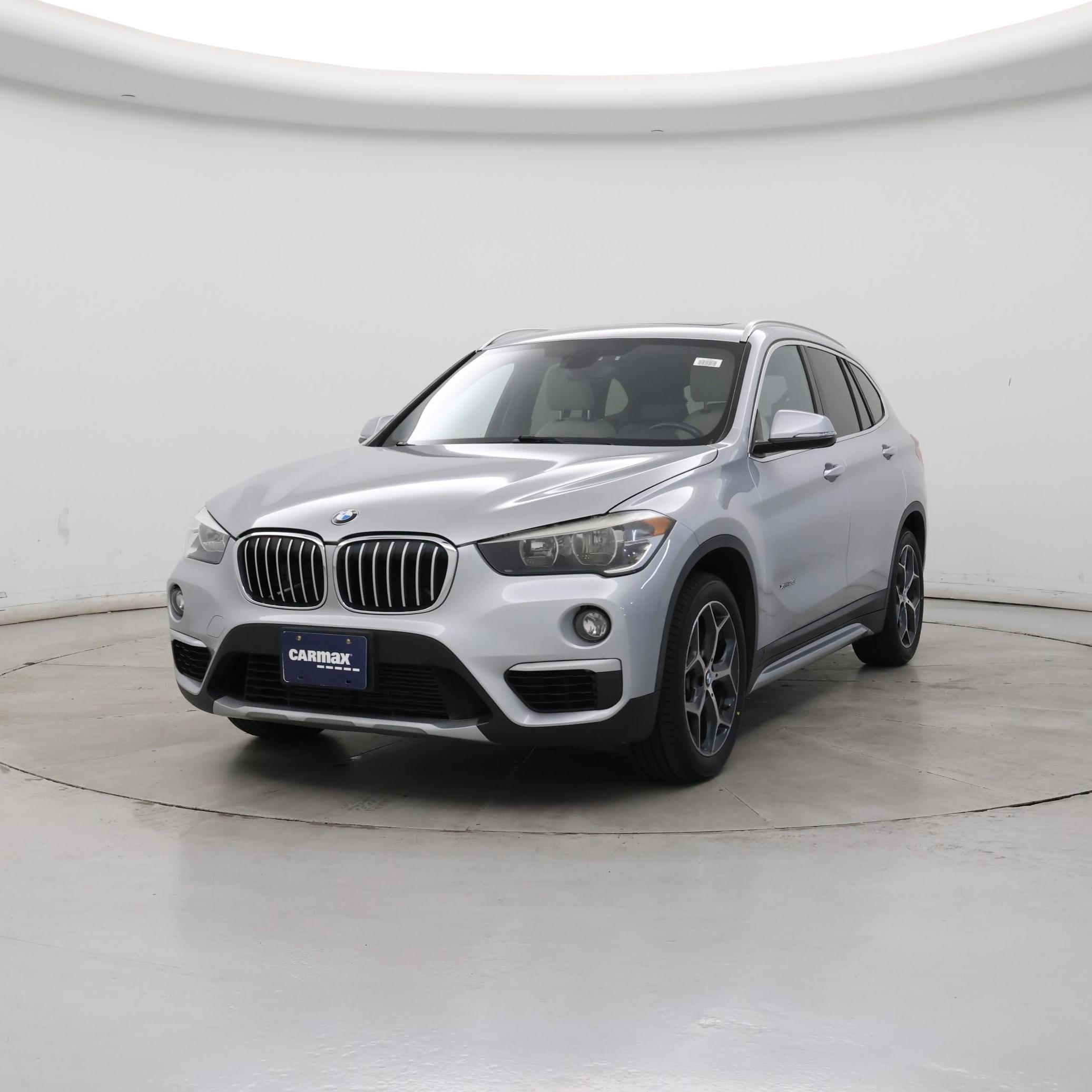 Thumbnail: 2016 BMW X1 - 4