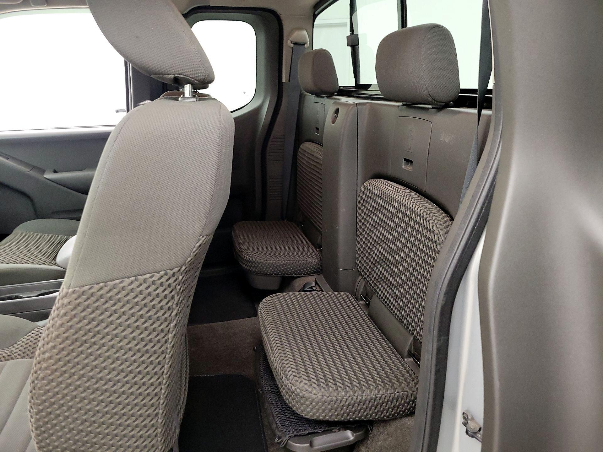 Thumbnail: 2015 Nissan Frontier - 19