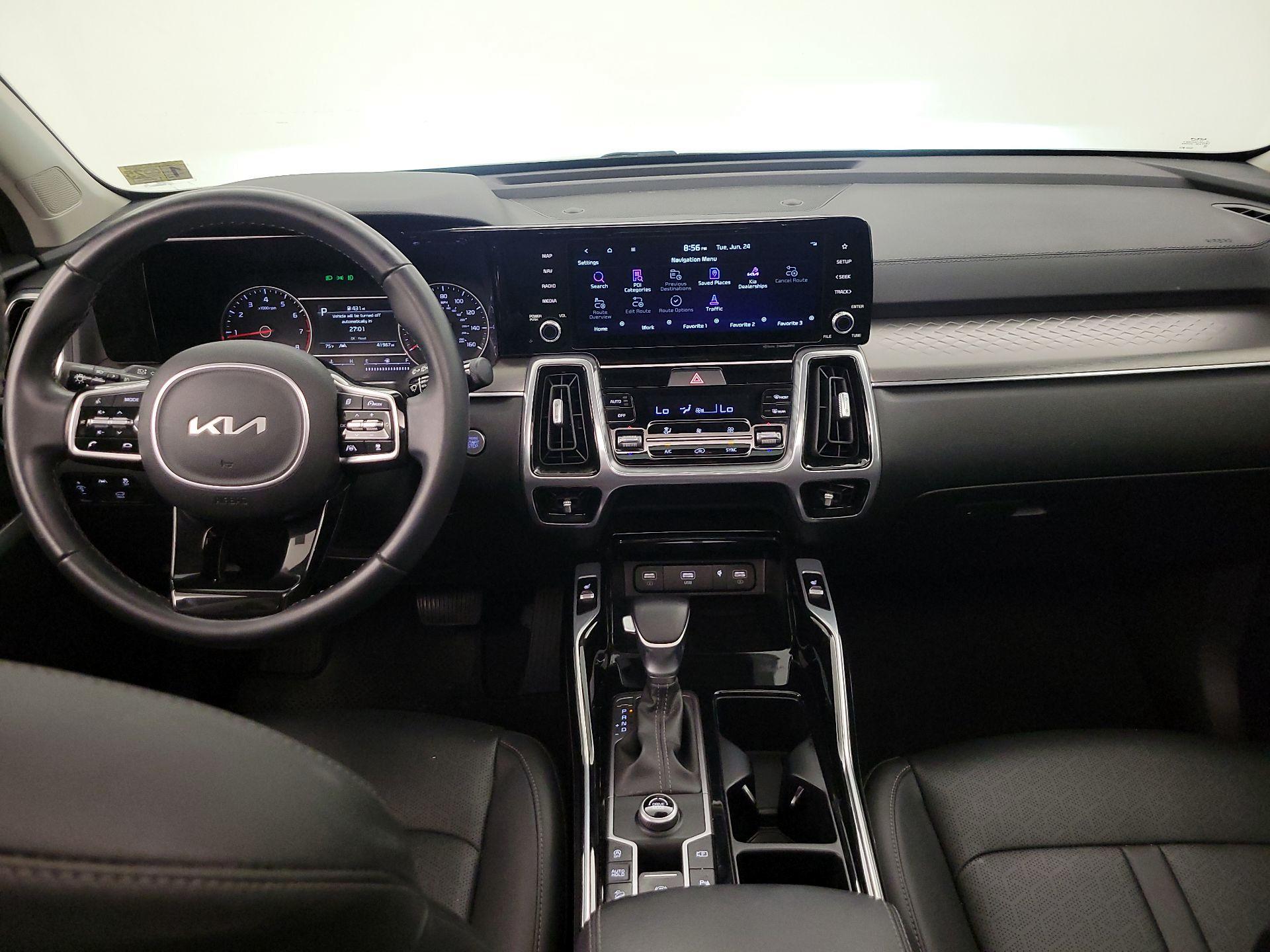 Thumbnail: 2022 Kia Sorento - 9